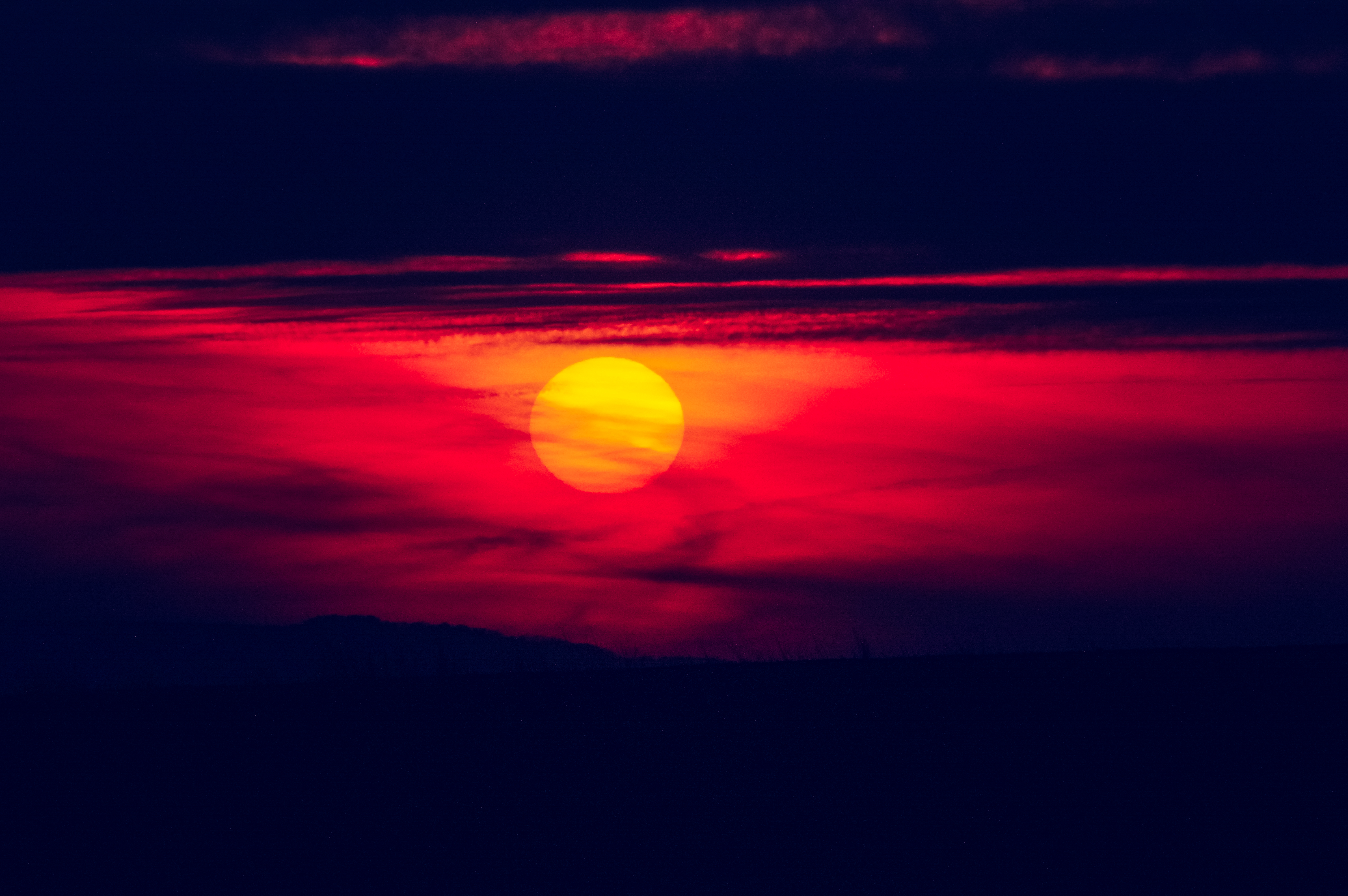 Gradient Sunset 5K Wallpapers