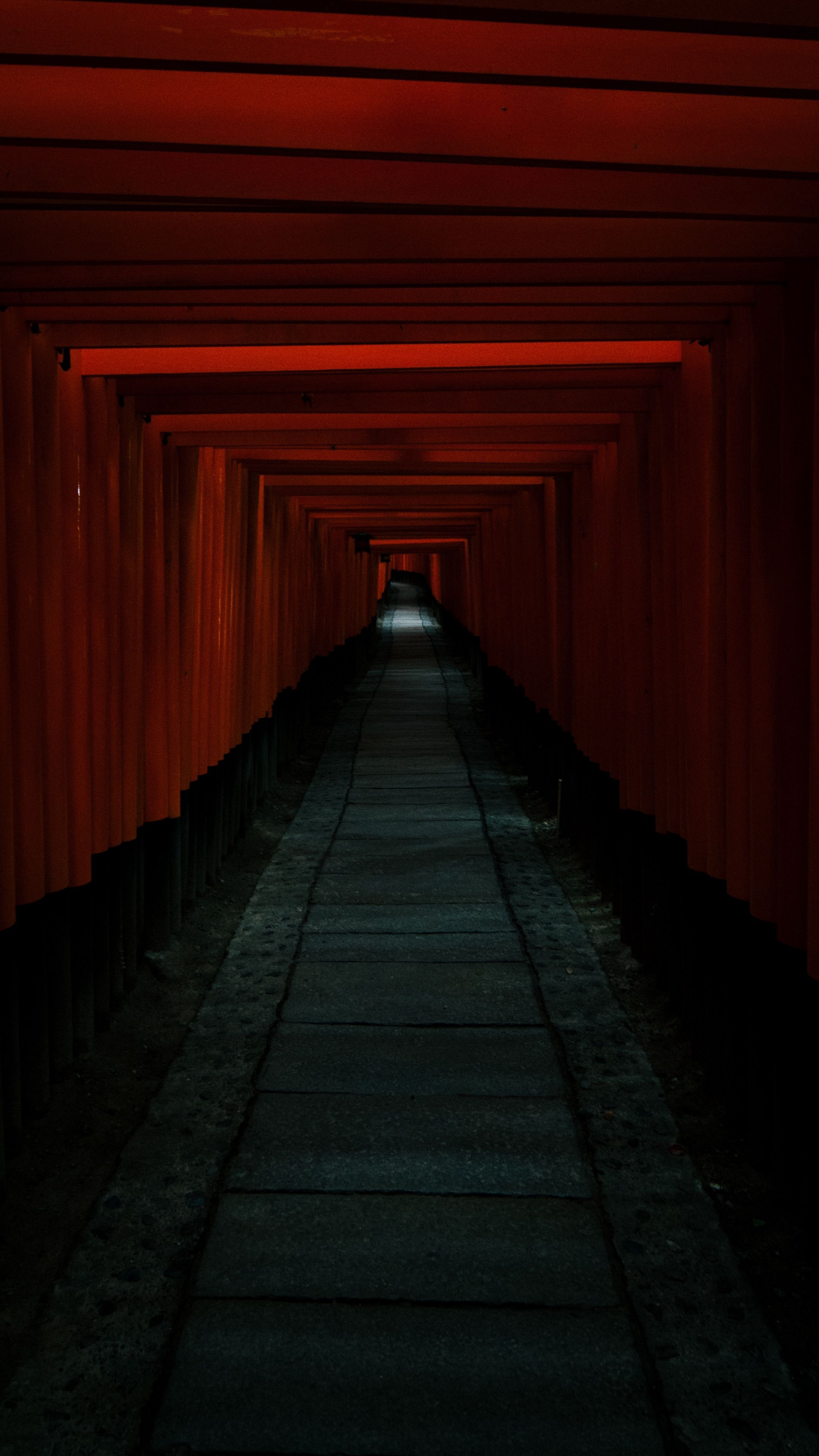 Red Aesthetic Tunnel Wallpapers