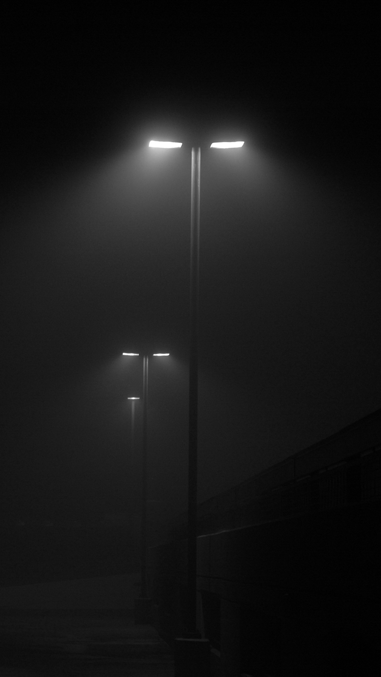 Street Lights In Fog Wallpapers
