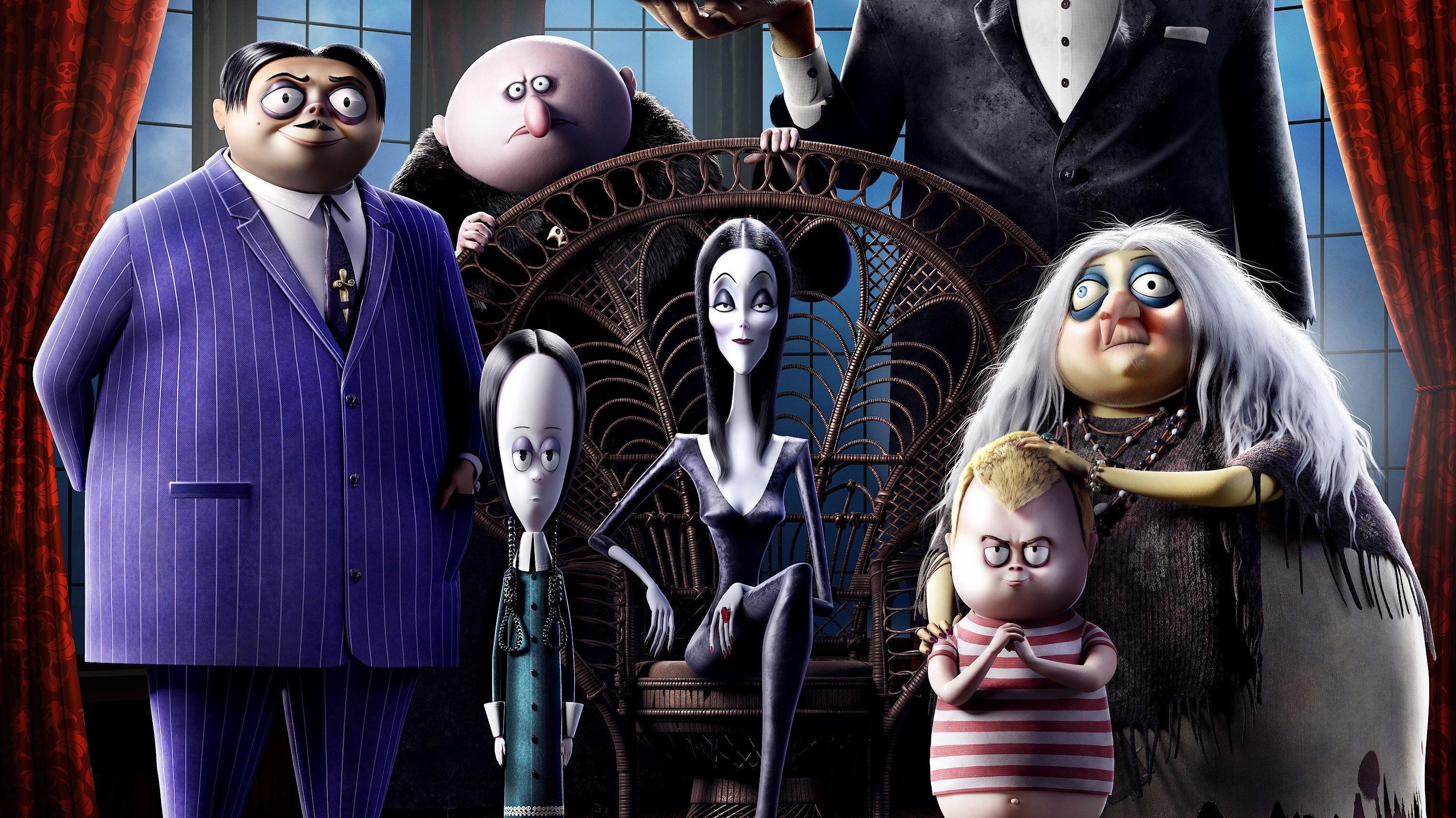 4K The Addams Family Movie Minimal Wallpapers