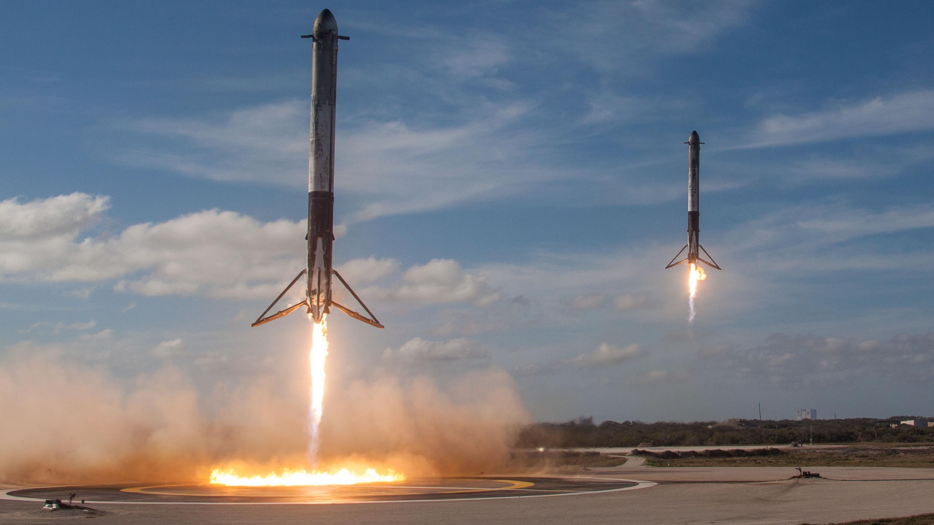 Falcon Heavy Wallpapers