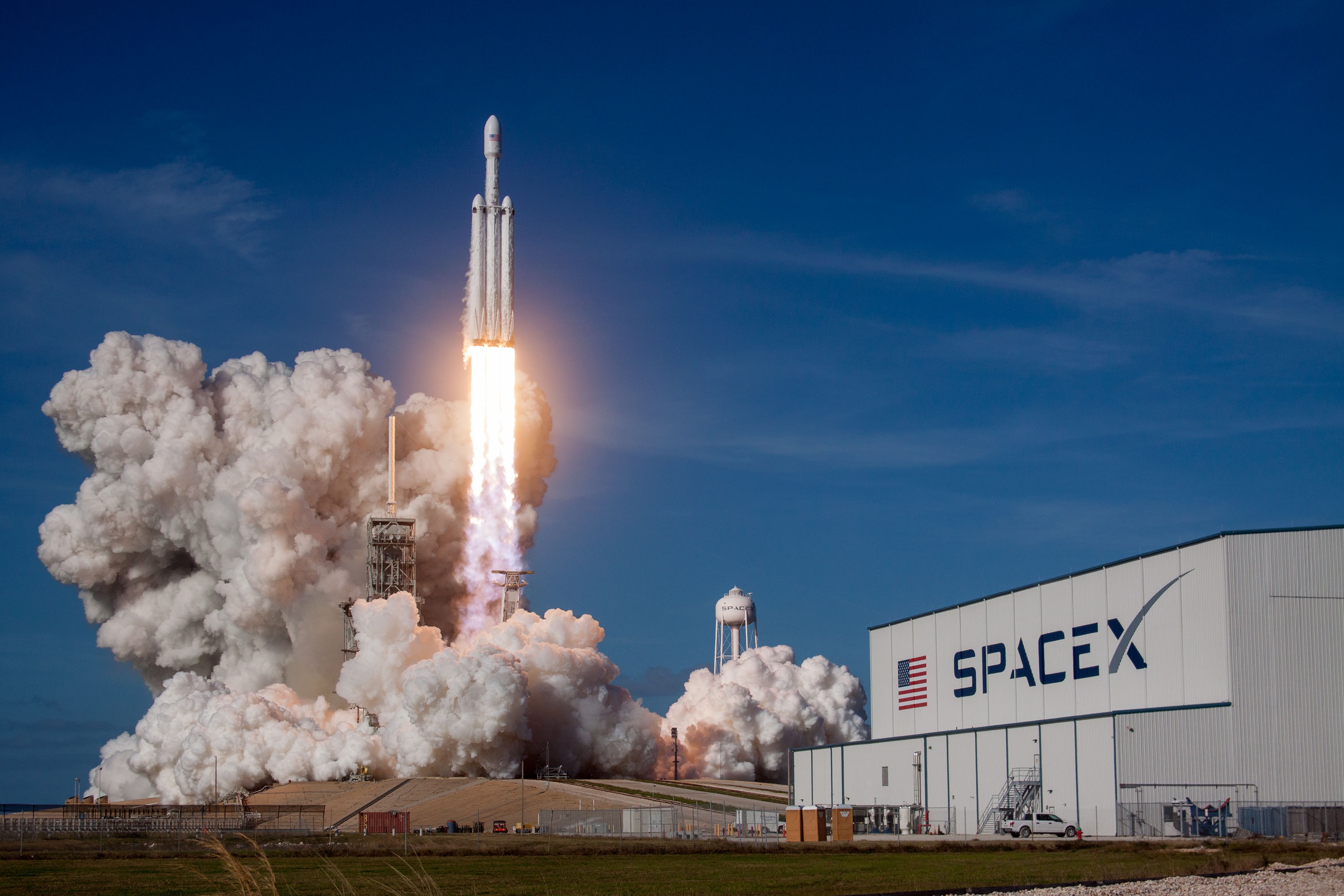 Falcon Heavy Wallpapers