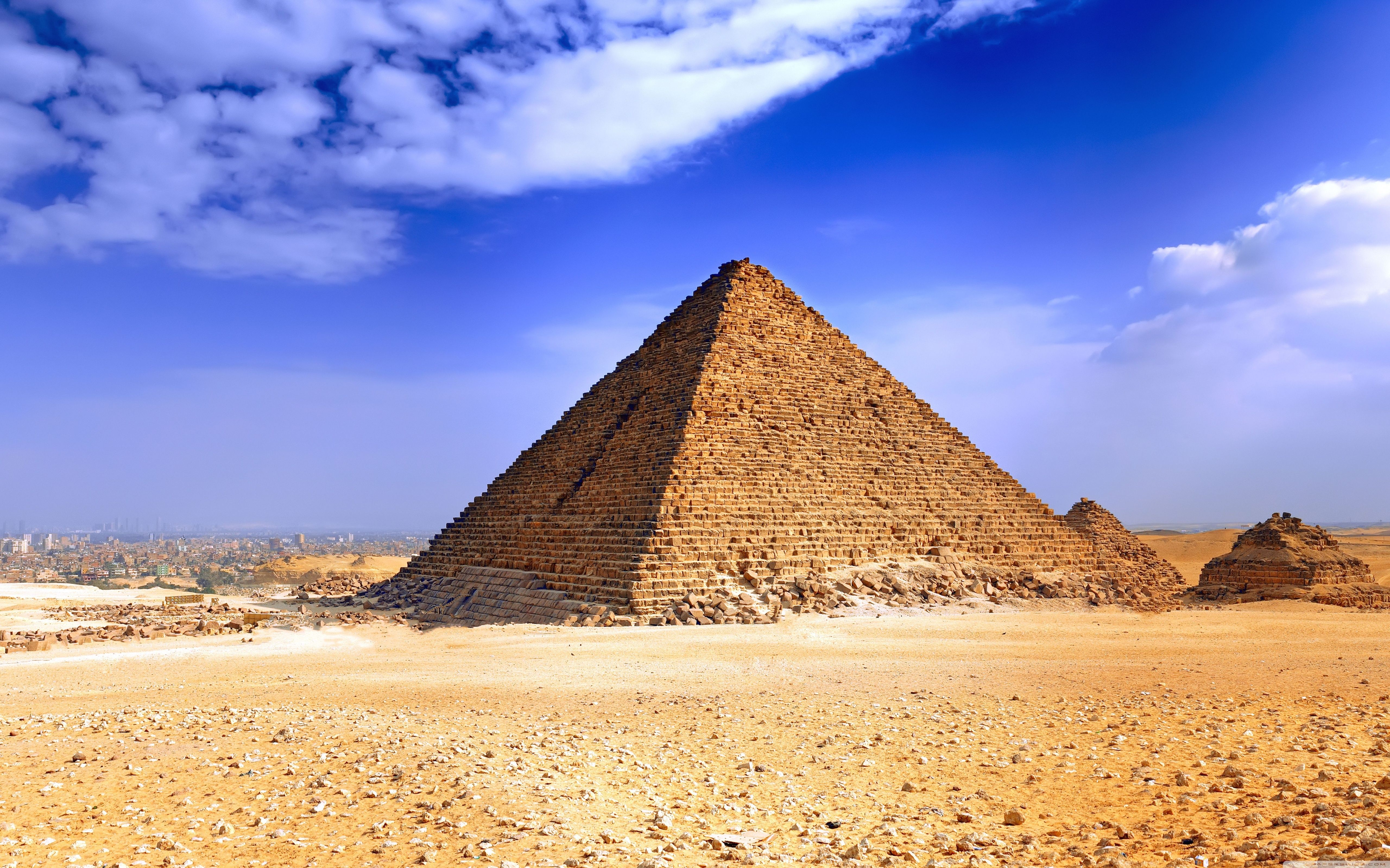 Pyramid Minimal Landscape Wallpapers