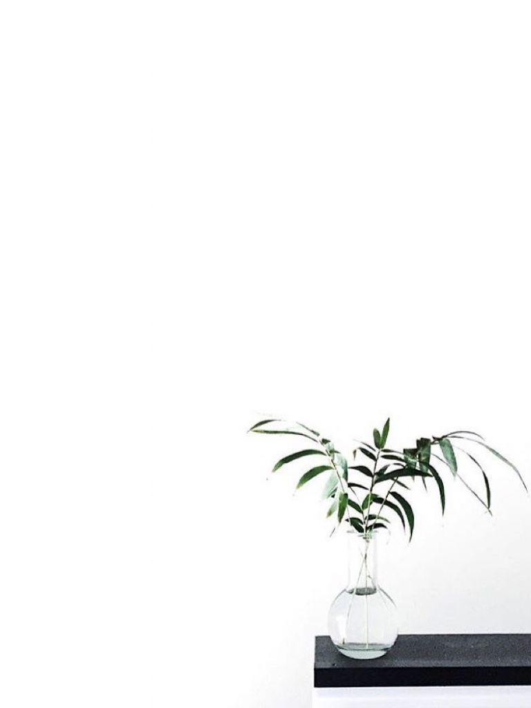 Minimalist White Aesthetic Wallpapers