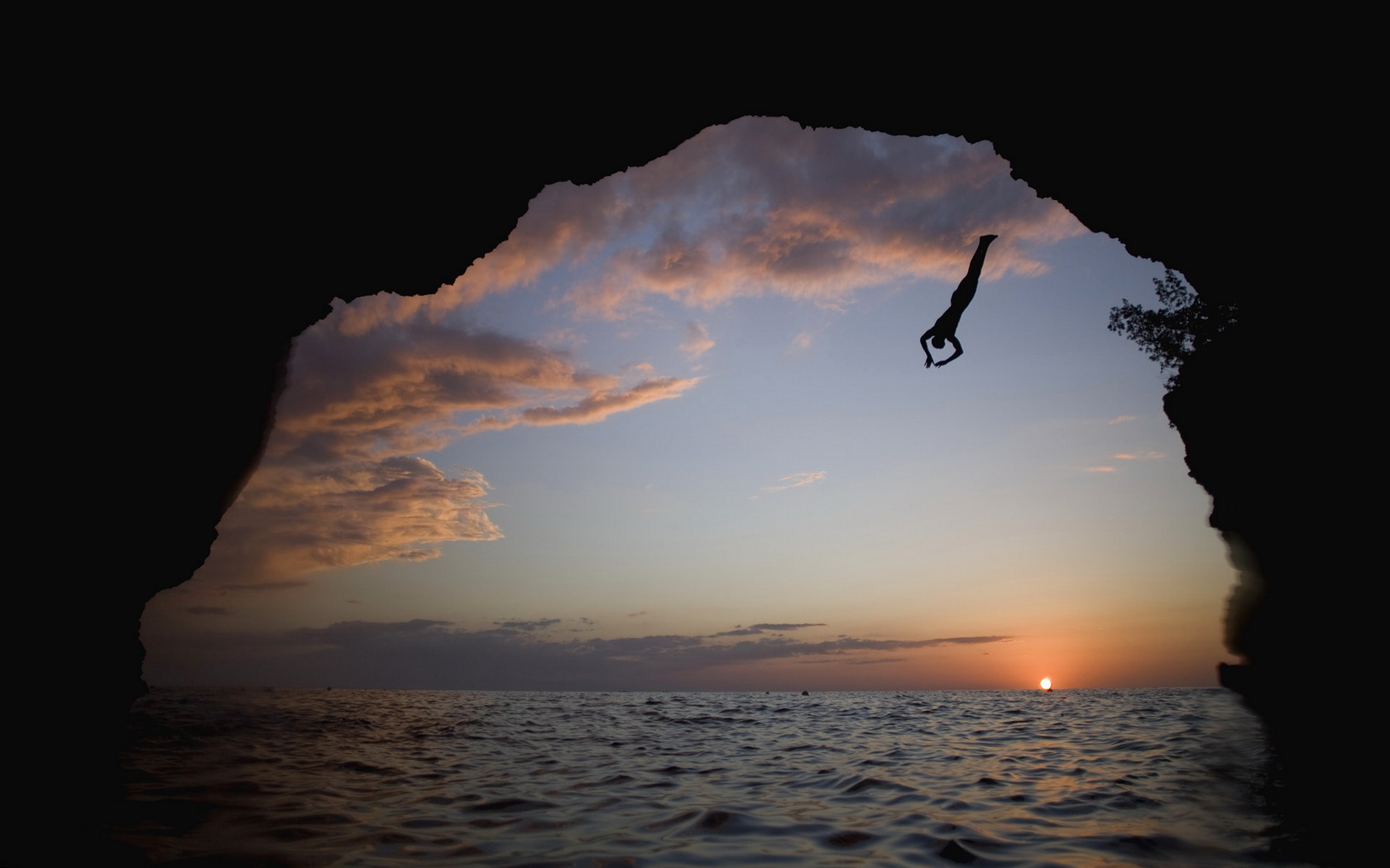 Cliff Diving Wallpapers