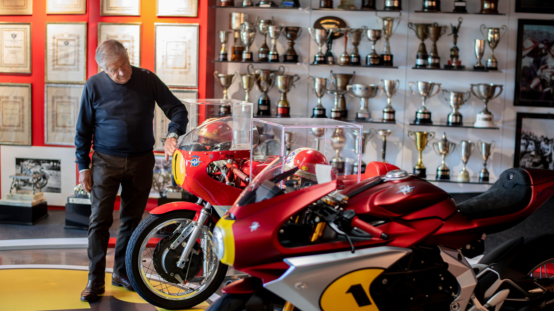 Giacomo Agostini Wallpapers