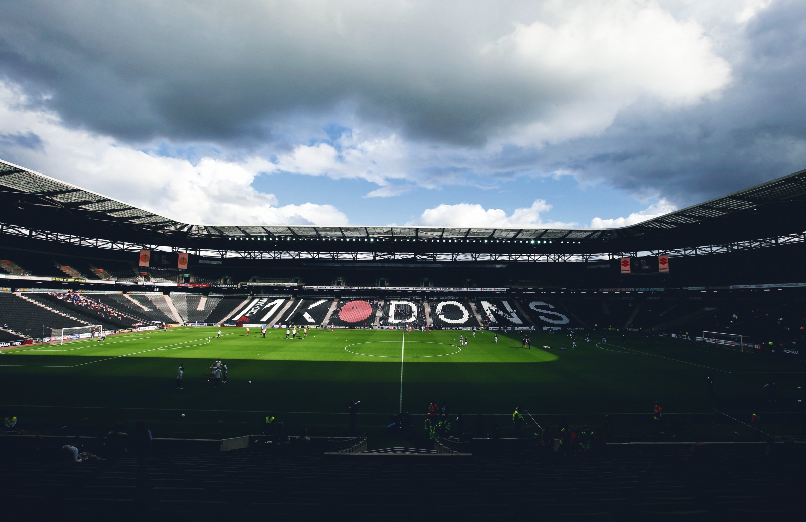 Milton Keynes Dons F.C. Wallpapers