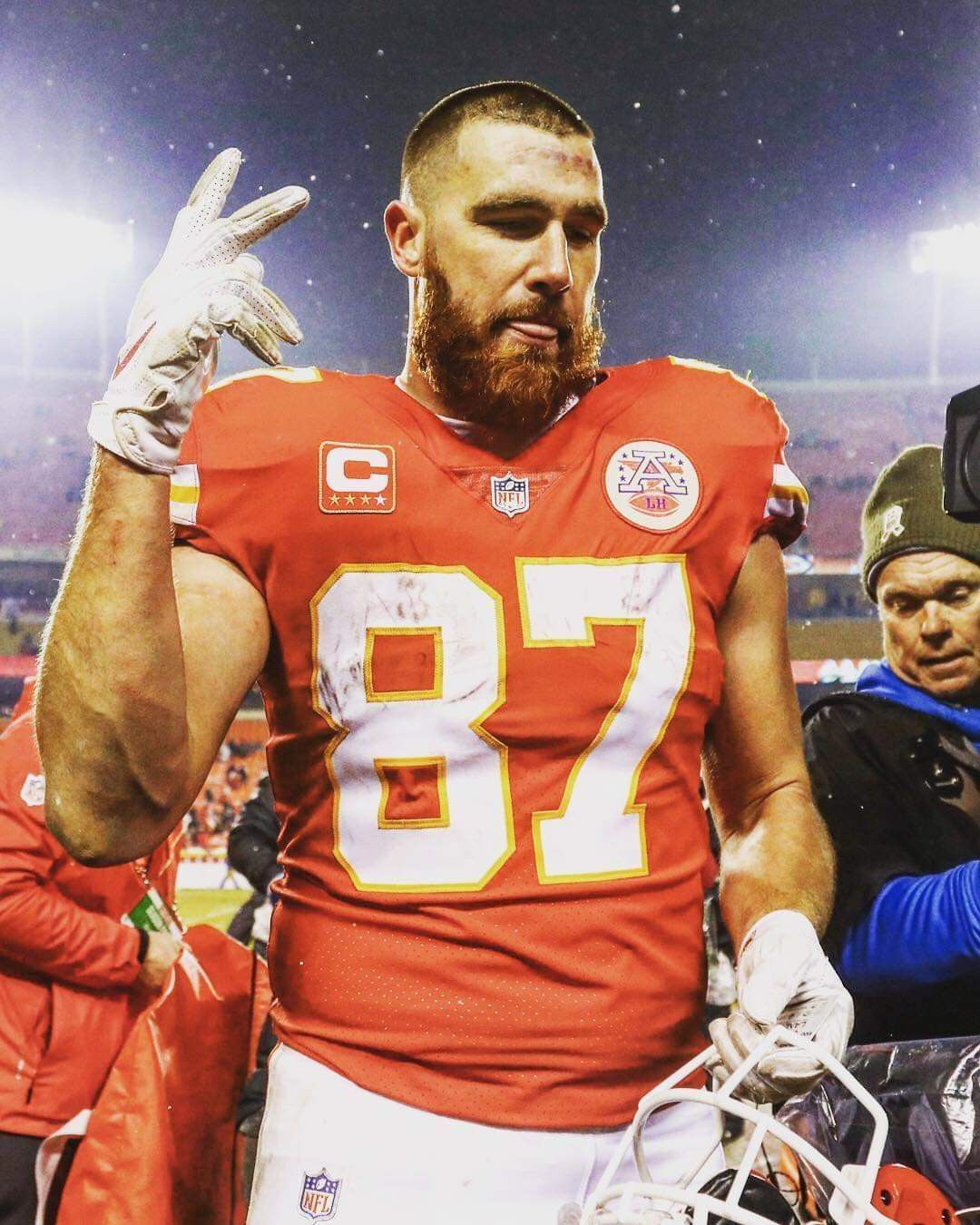 Travis Kelce Wallpapers