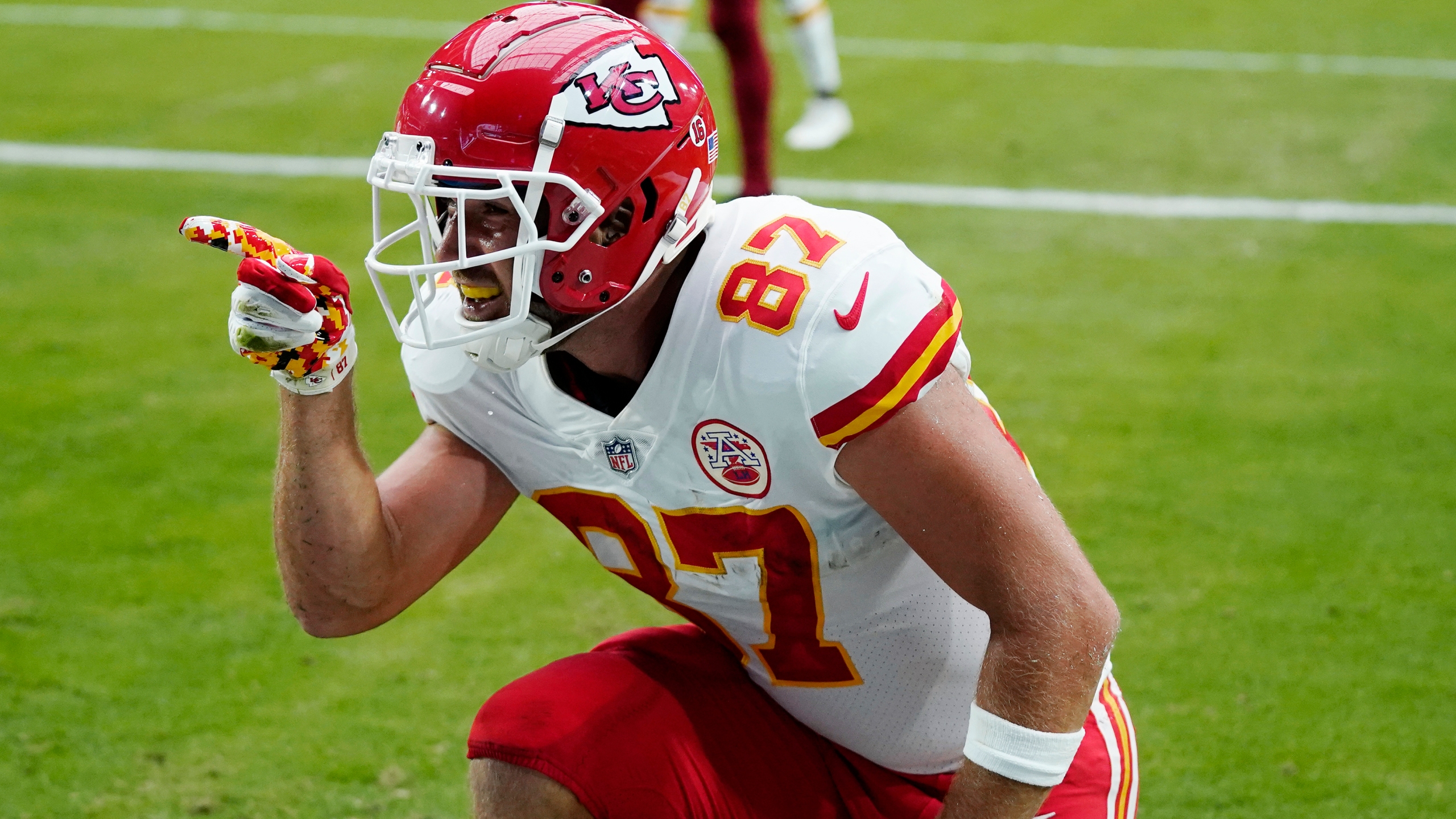 Travis Kelce Wallpapers