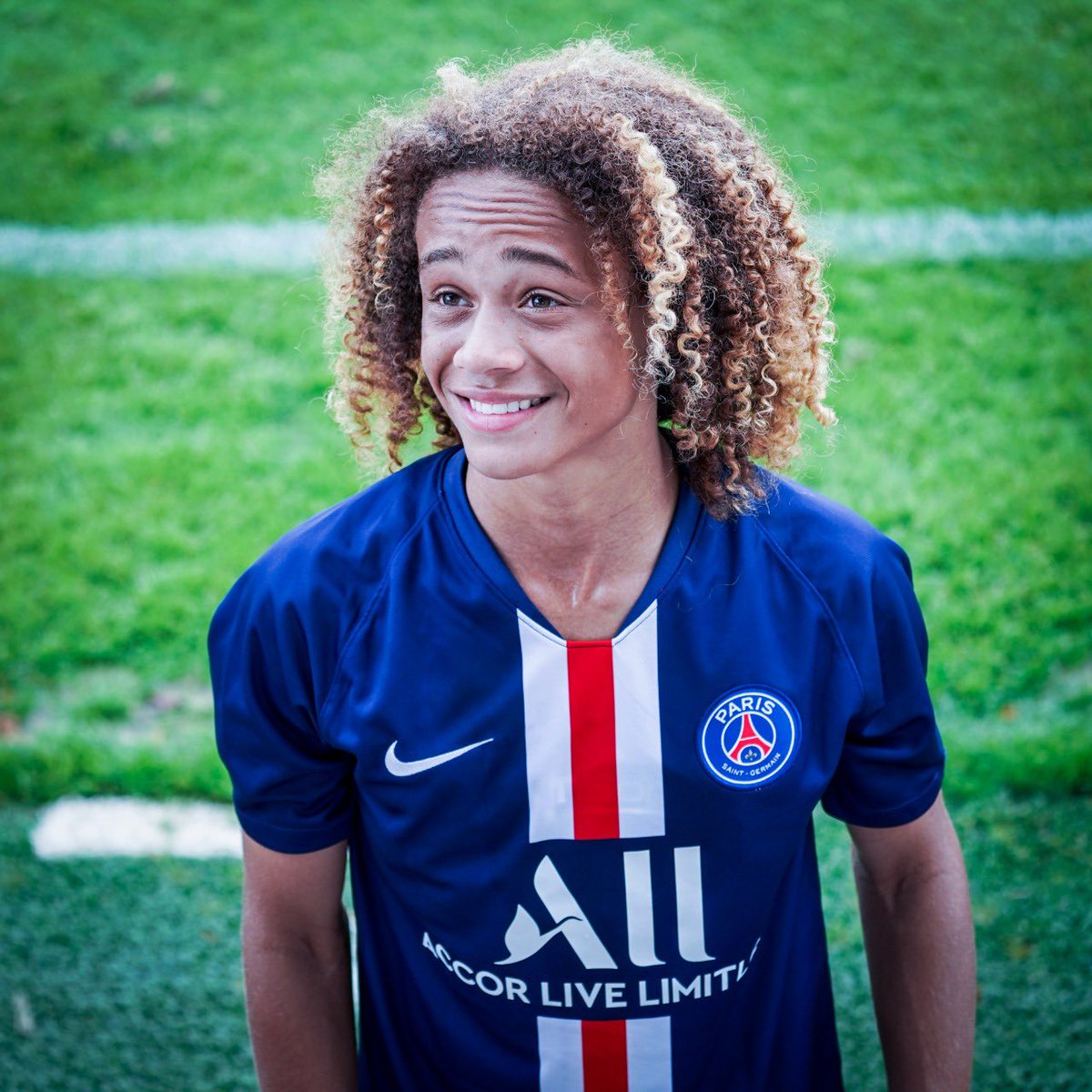 Xavi Simons Psg Wallpapers