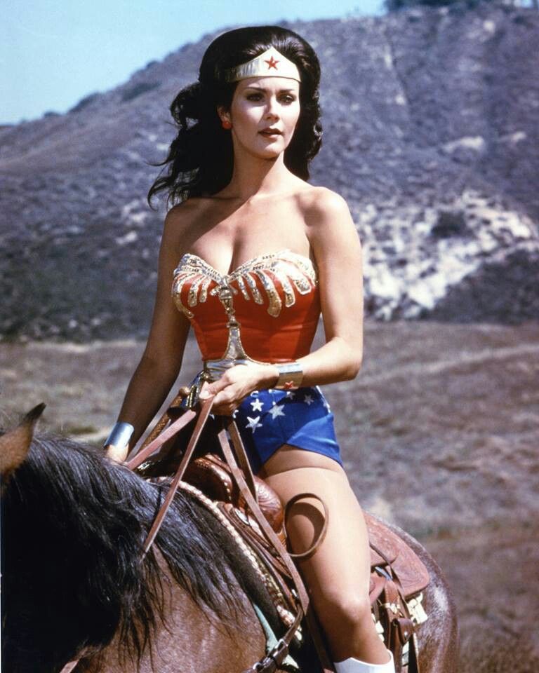 Wonder Woman Riding Horse Wallpapers