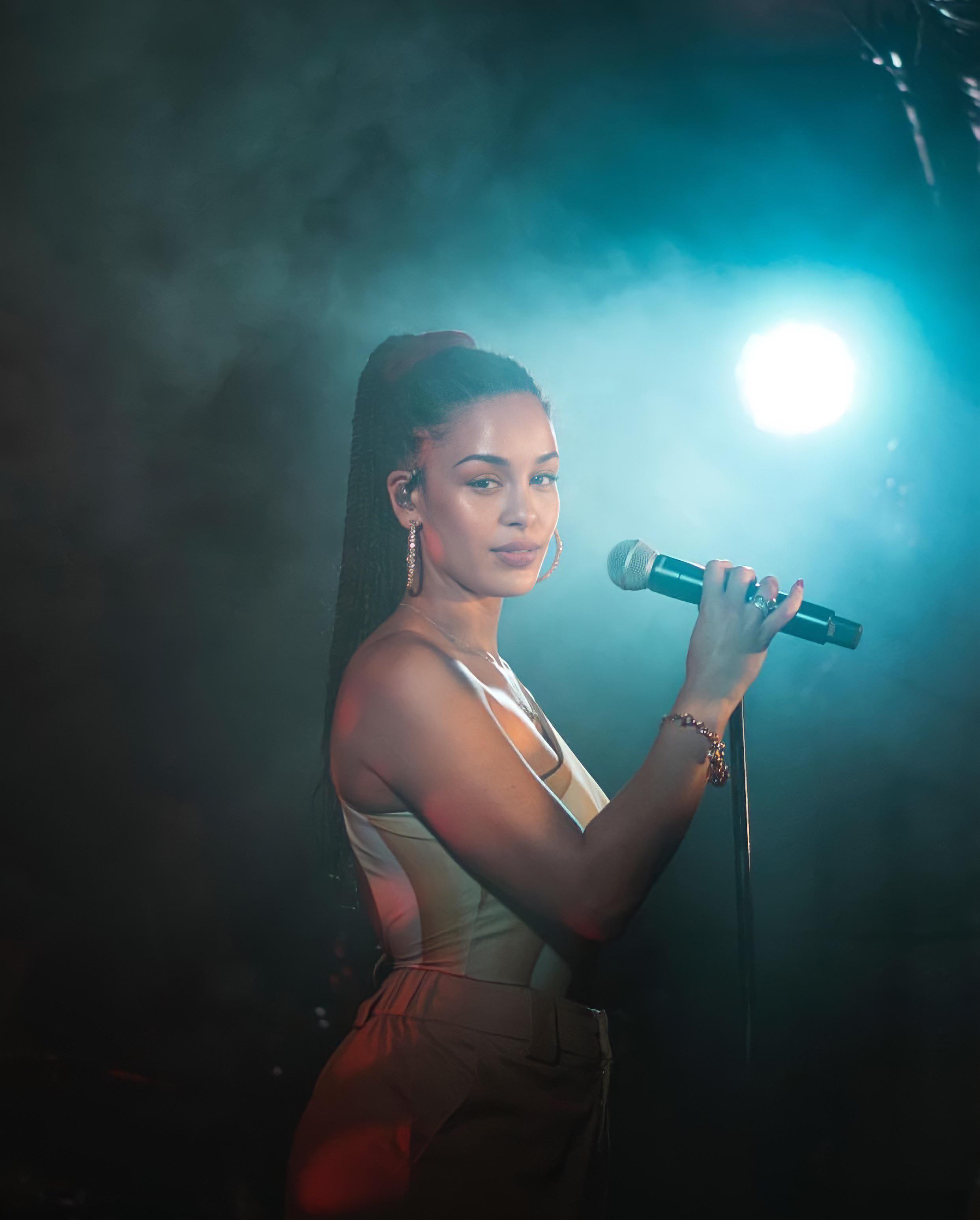 Jorja Smith Wallpapers