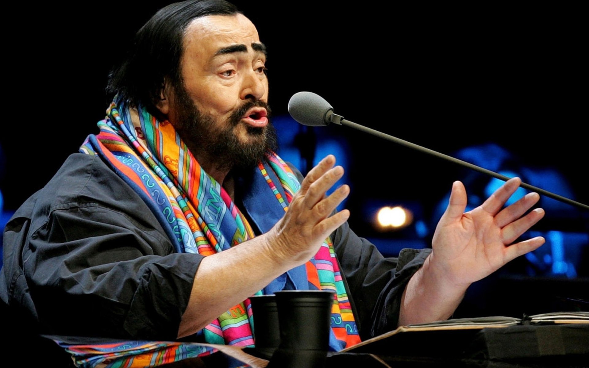 Luciano Pavarotti Wallpapers