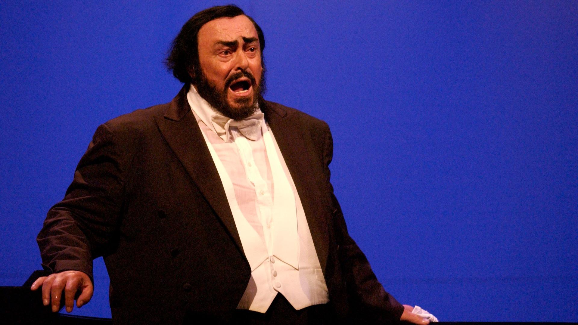 Luciano Pavarotti Wallpapers