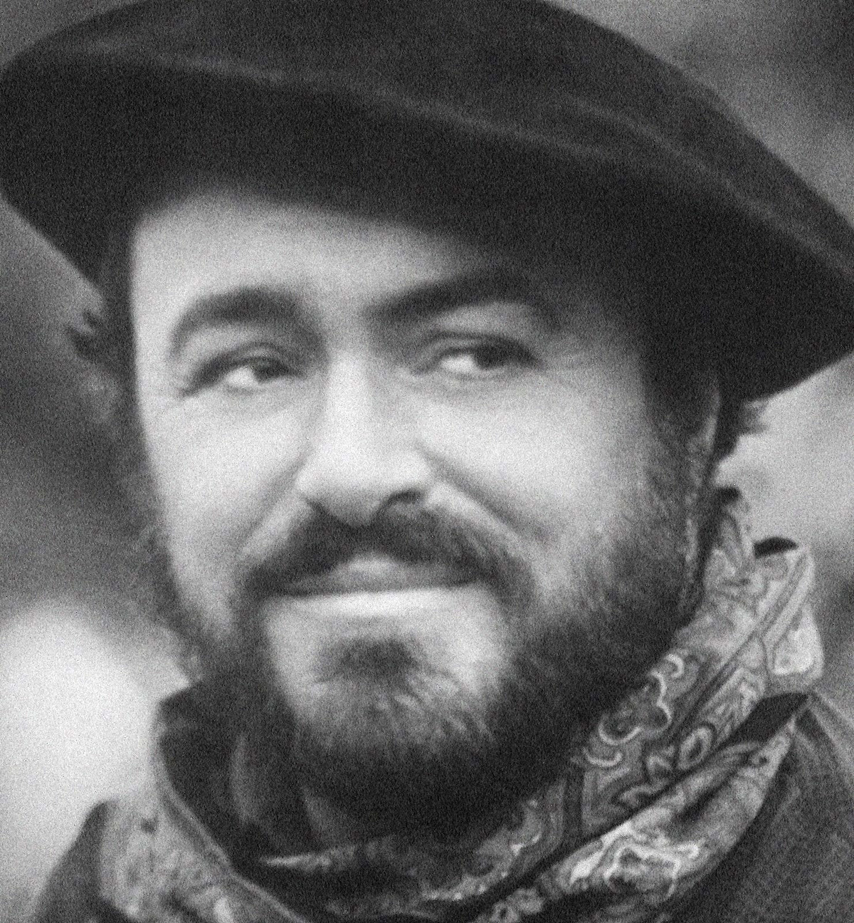 Luciano Pavarotti Wallpapers