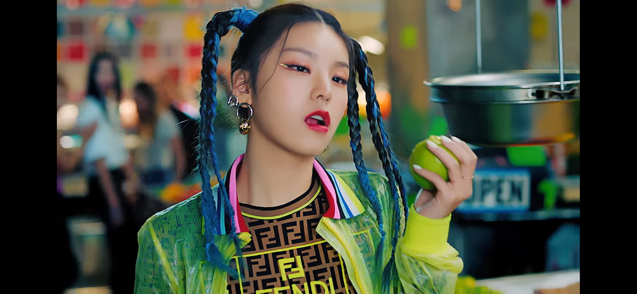 Itzy Yeji 4K Wallpapers