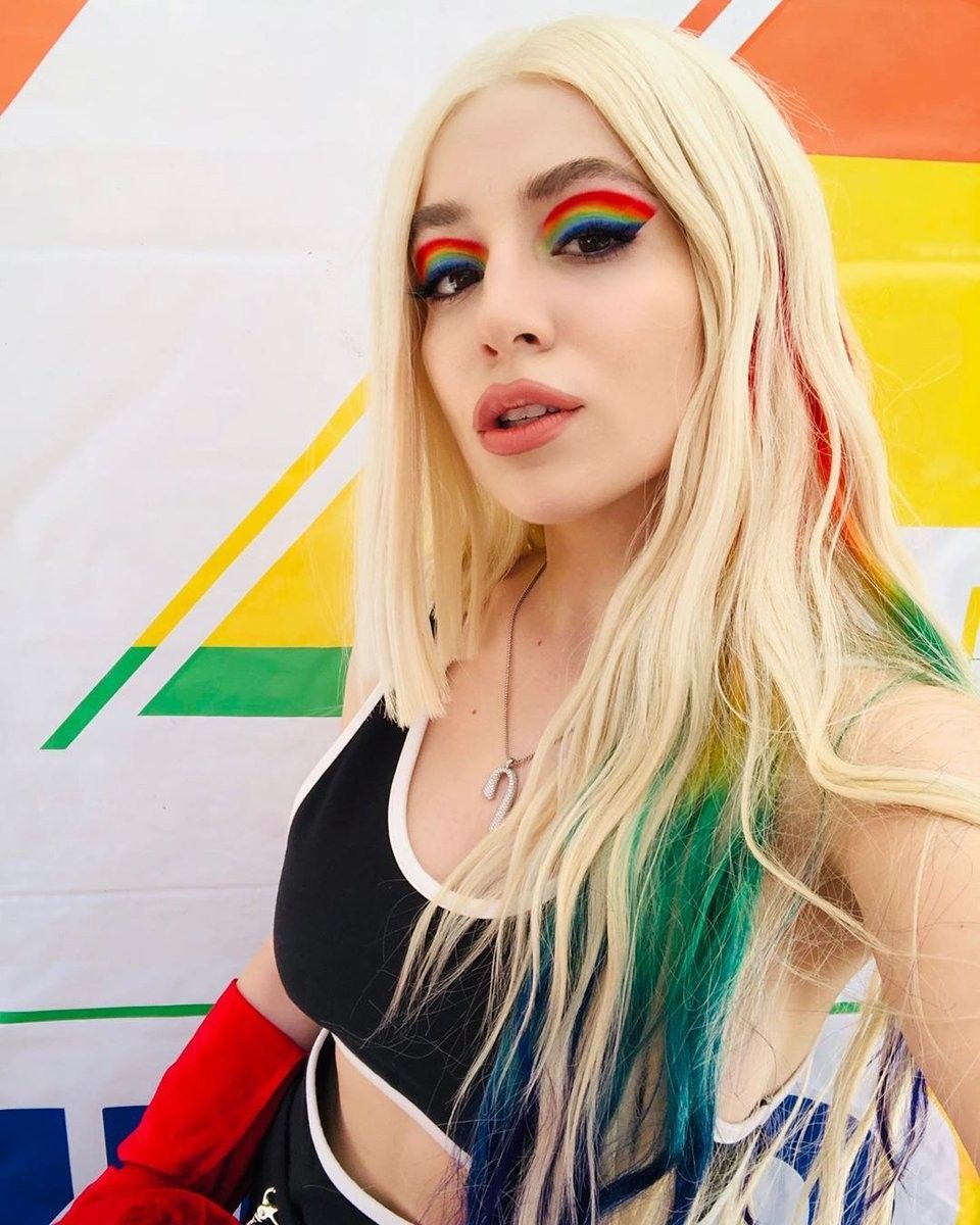 Ava Max 2019 Wallpapers