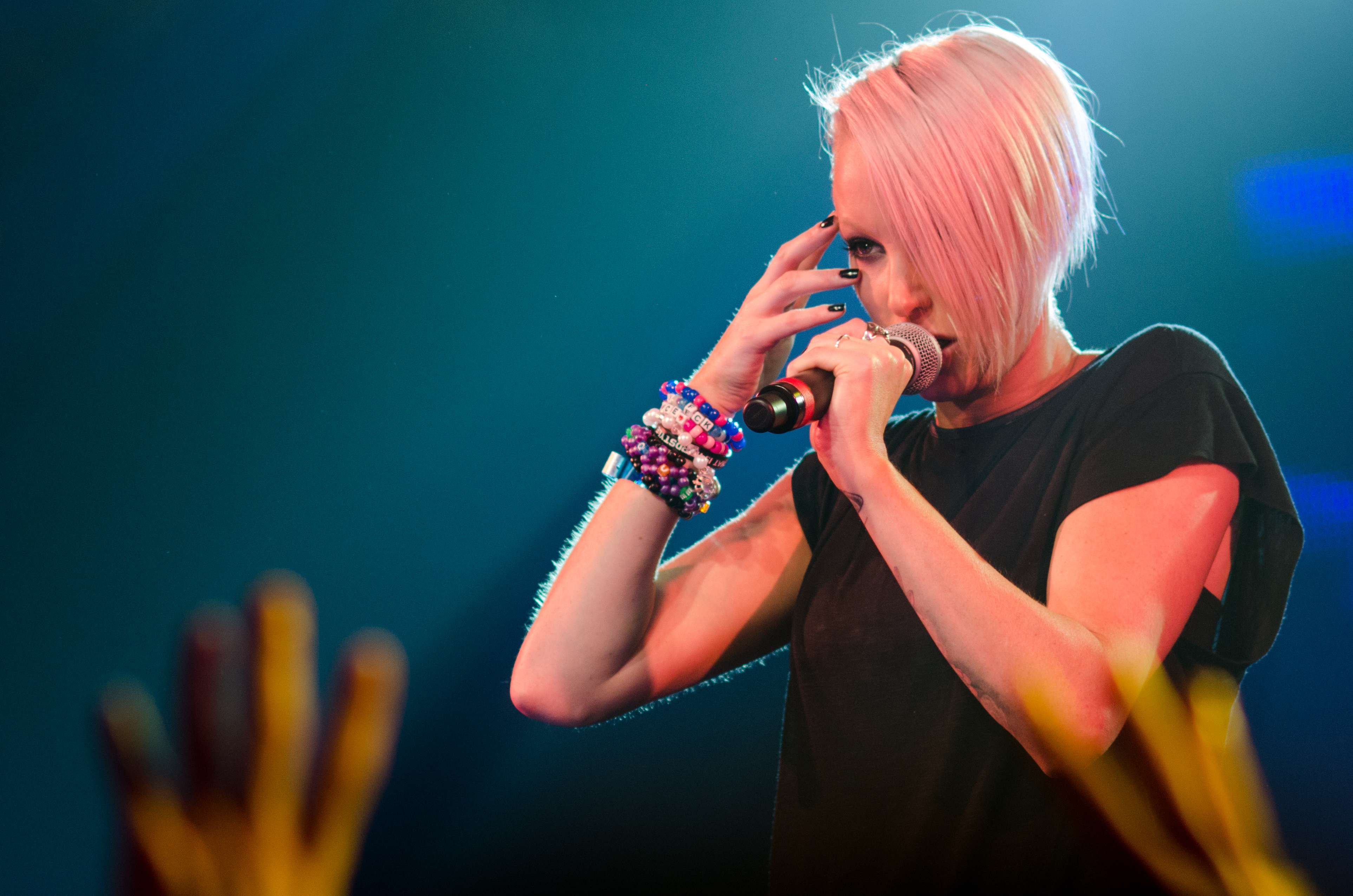 Emma Hewitt Wallpapers