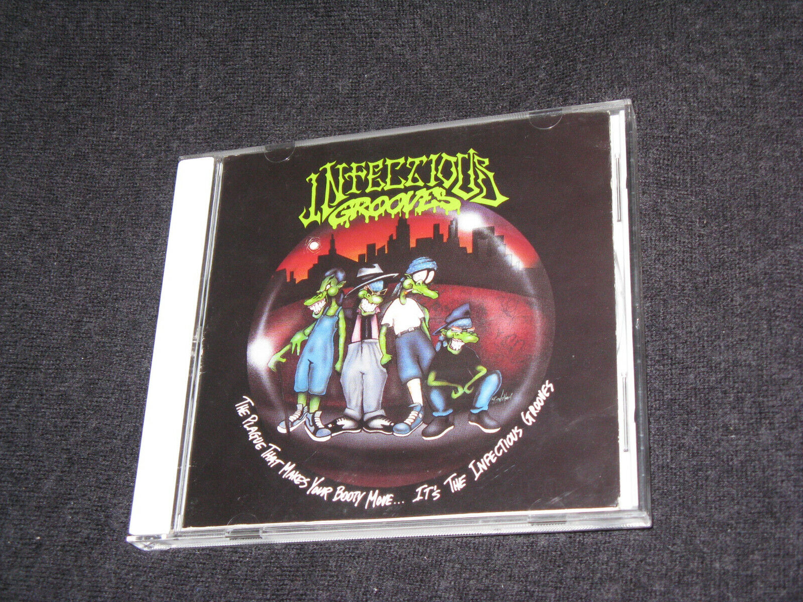 Infectious Grooves Wallpapers