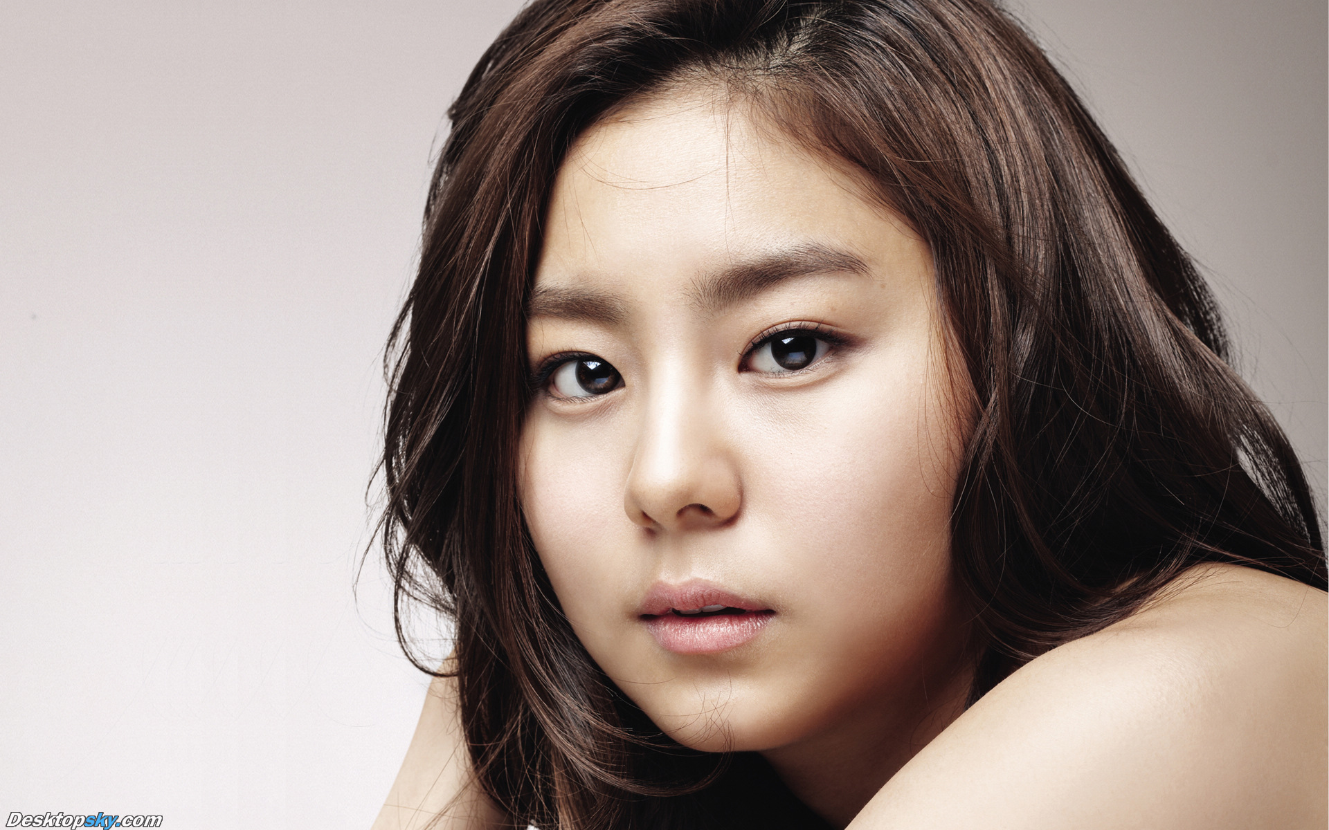 Uee Wallpapers