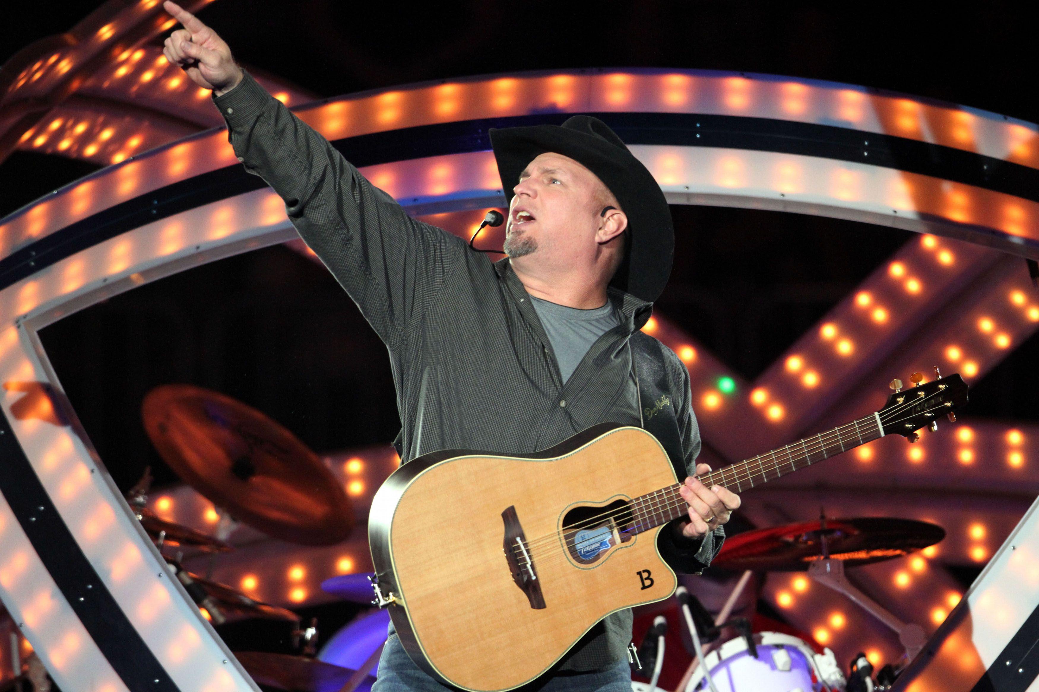 Garth Brooks Wallpapers