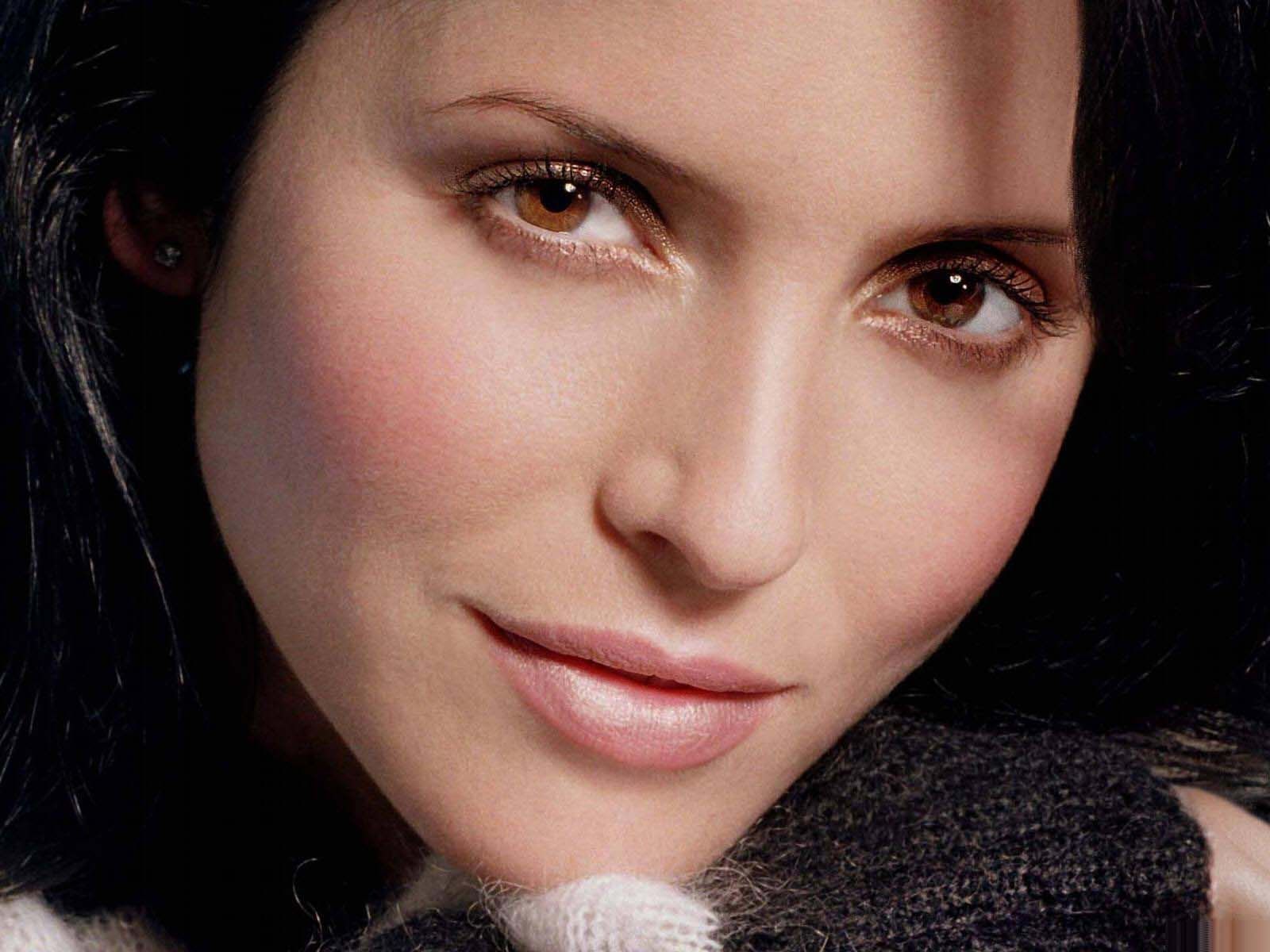 Andrea Corr Wallpapers