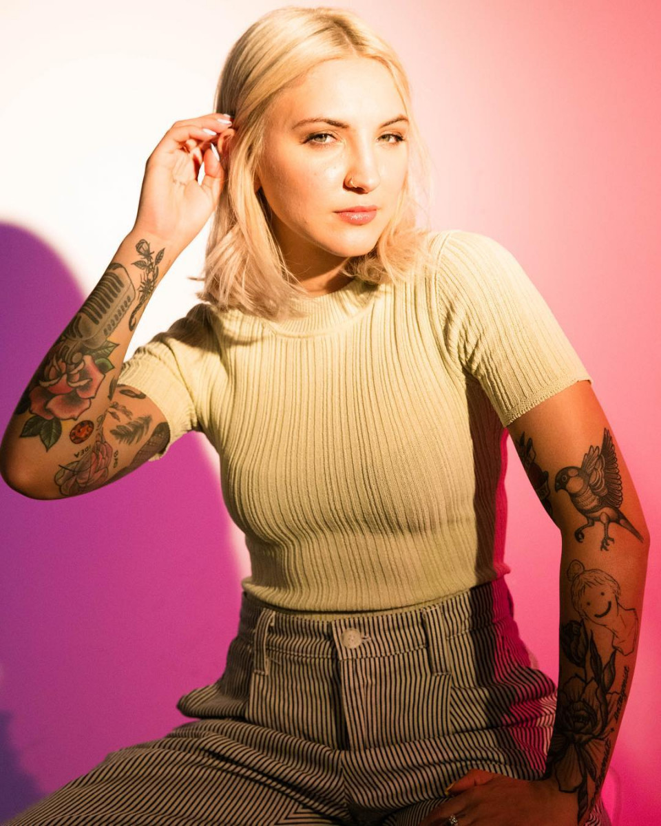 Julia Michaels Wallpapers