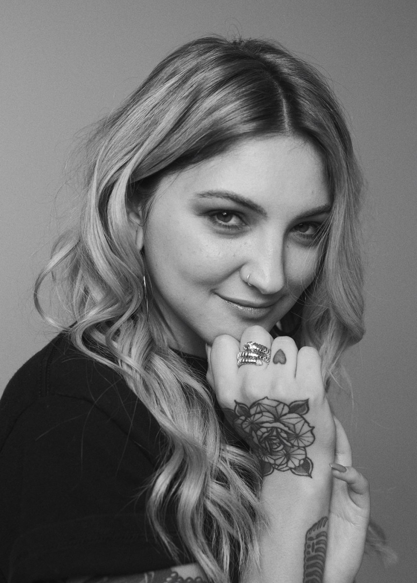 Julia Michaels Wallpapers