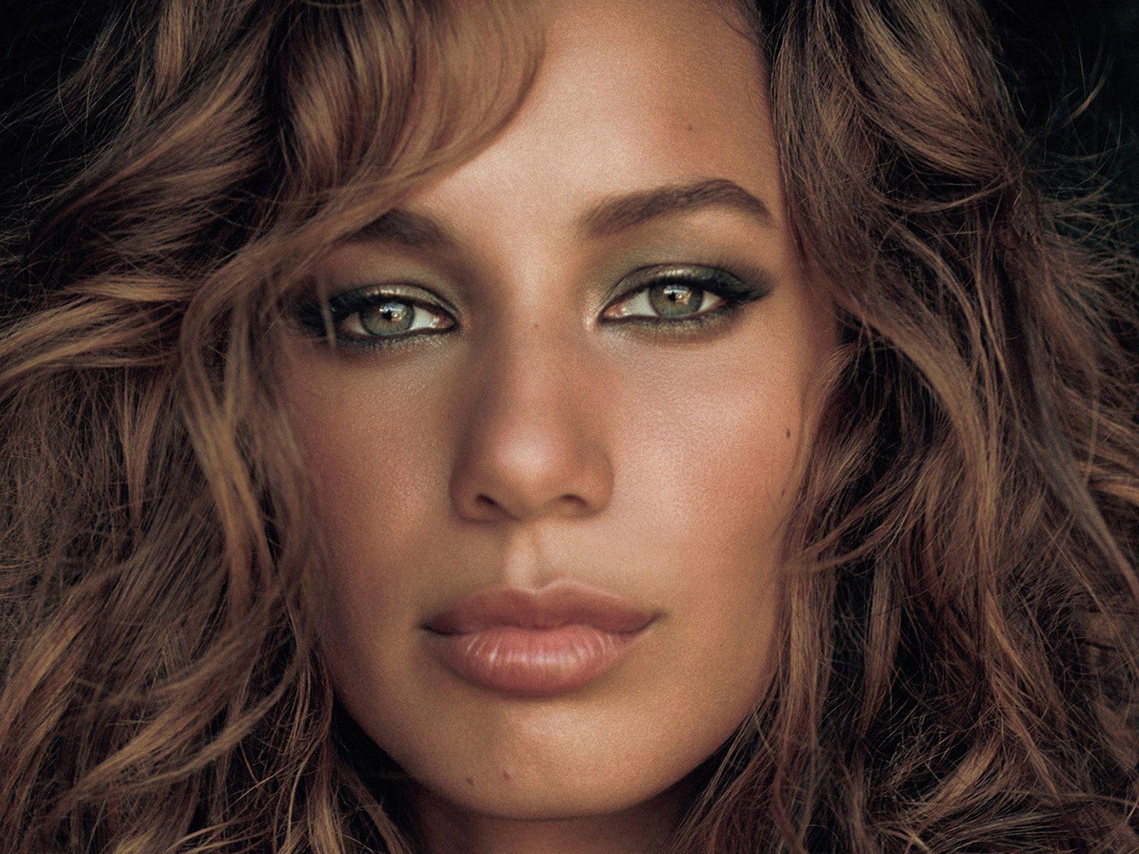 Leona Lewis Wallpapers