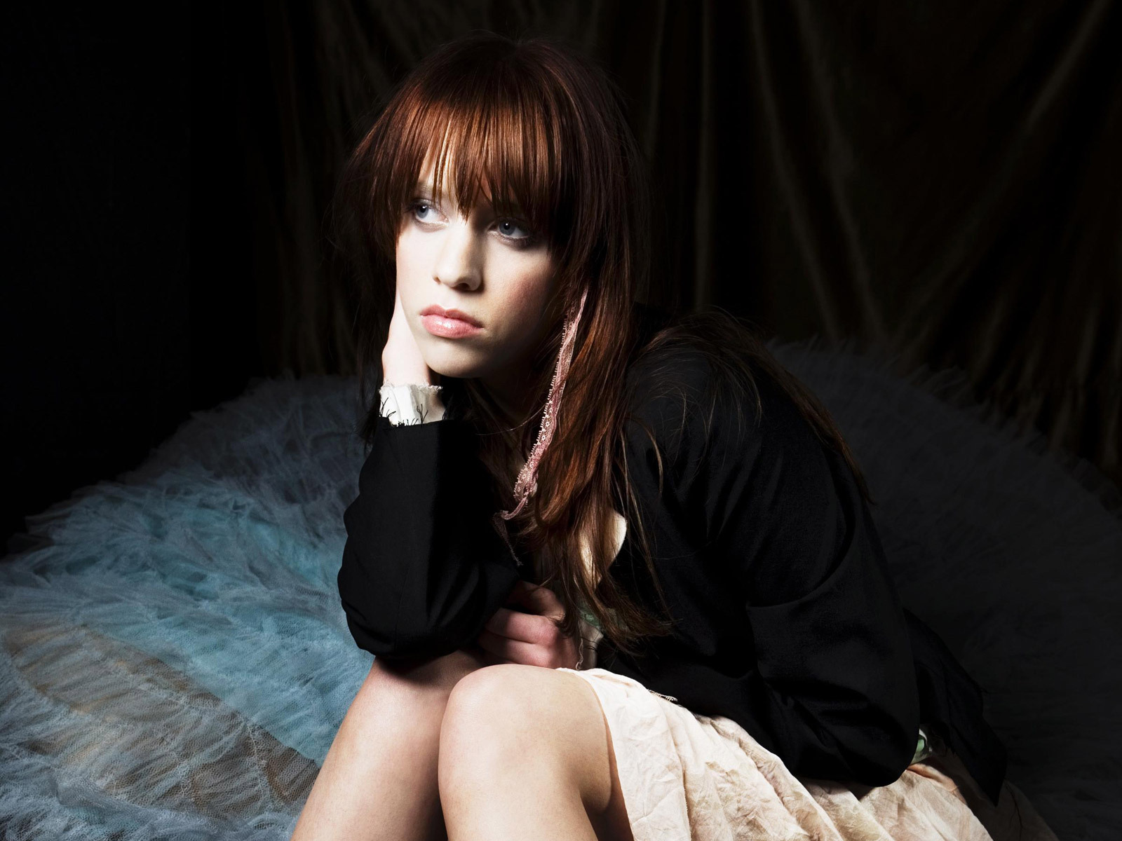 Alexz Johnson Wallpapers