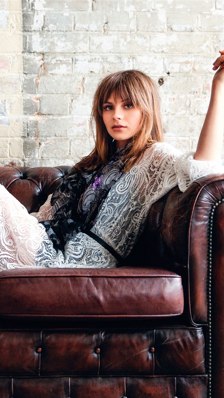 Gabrielle Aplin Wallpapers