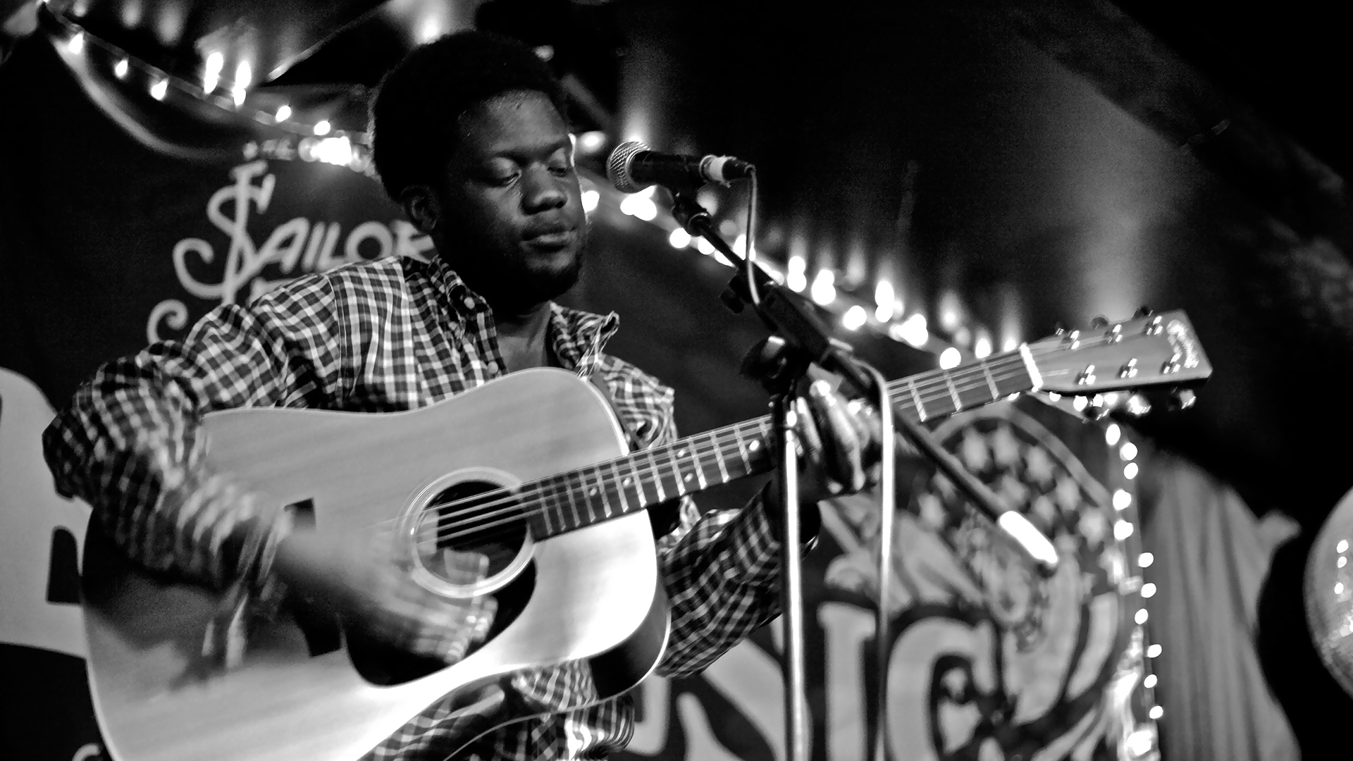 Michael Kiwanuka Wallpapers