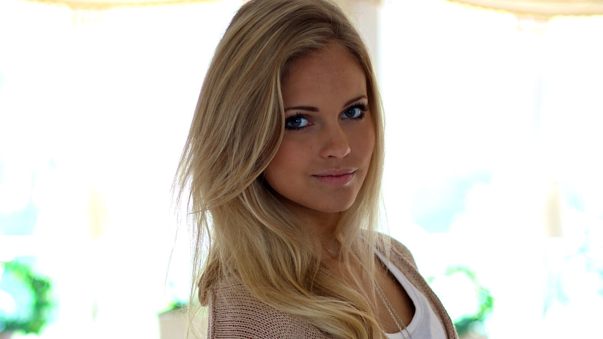 Emilie Marie Nereng Wallpapers