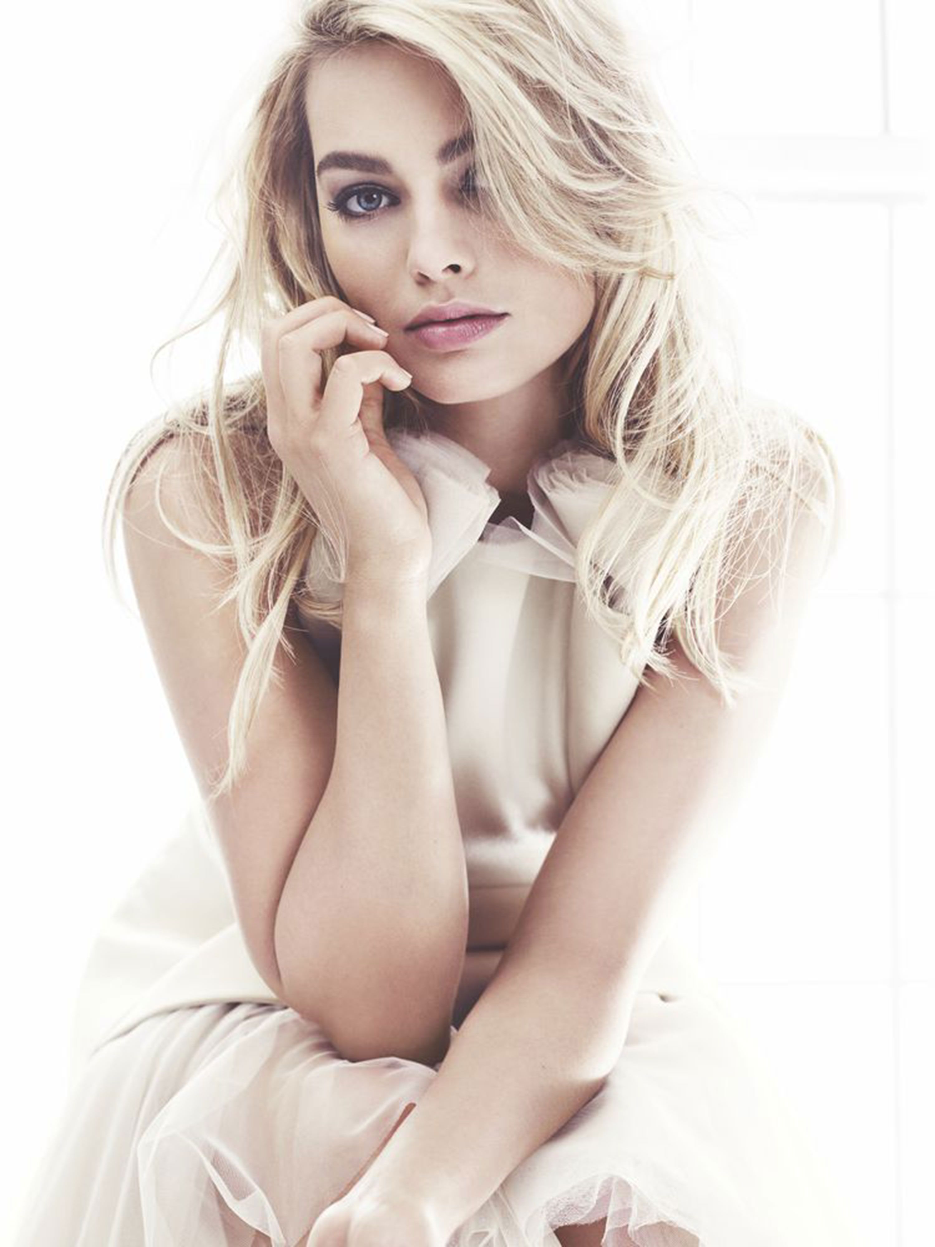 Margot Robbie Photoshot Wallpapers