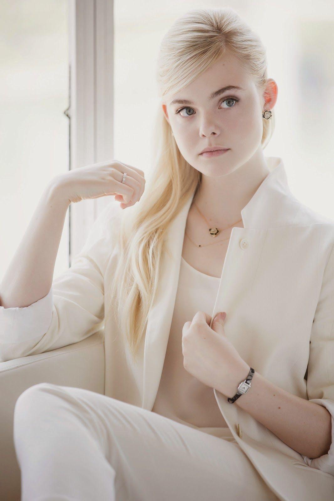 4K Elle Fanning Wallpapers