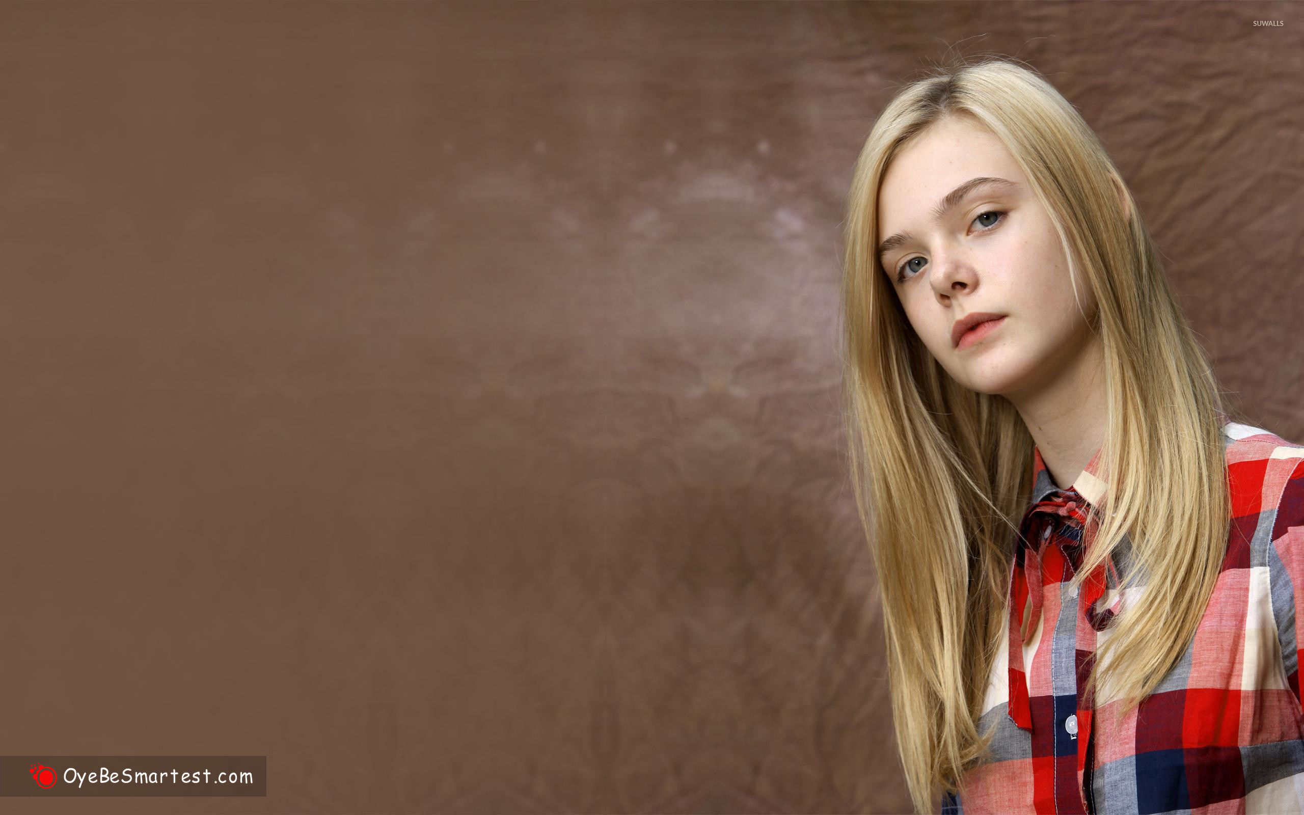 4K Elle Fanning 2020 Wallpapers