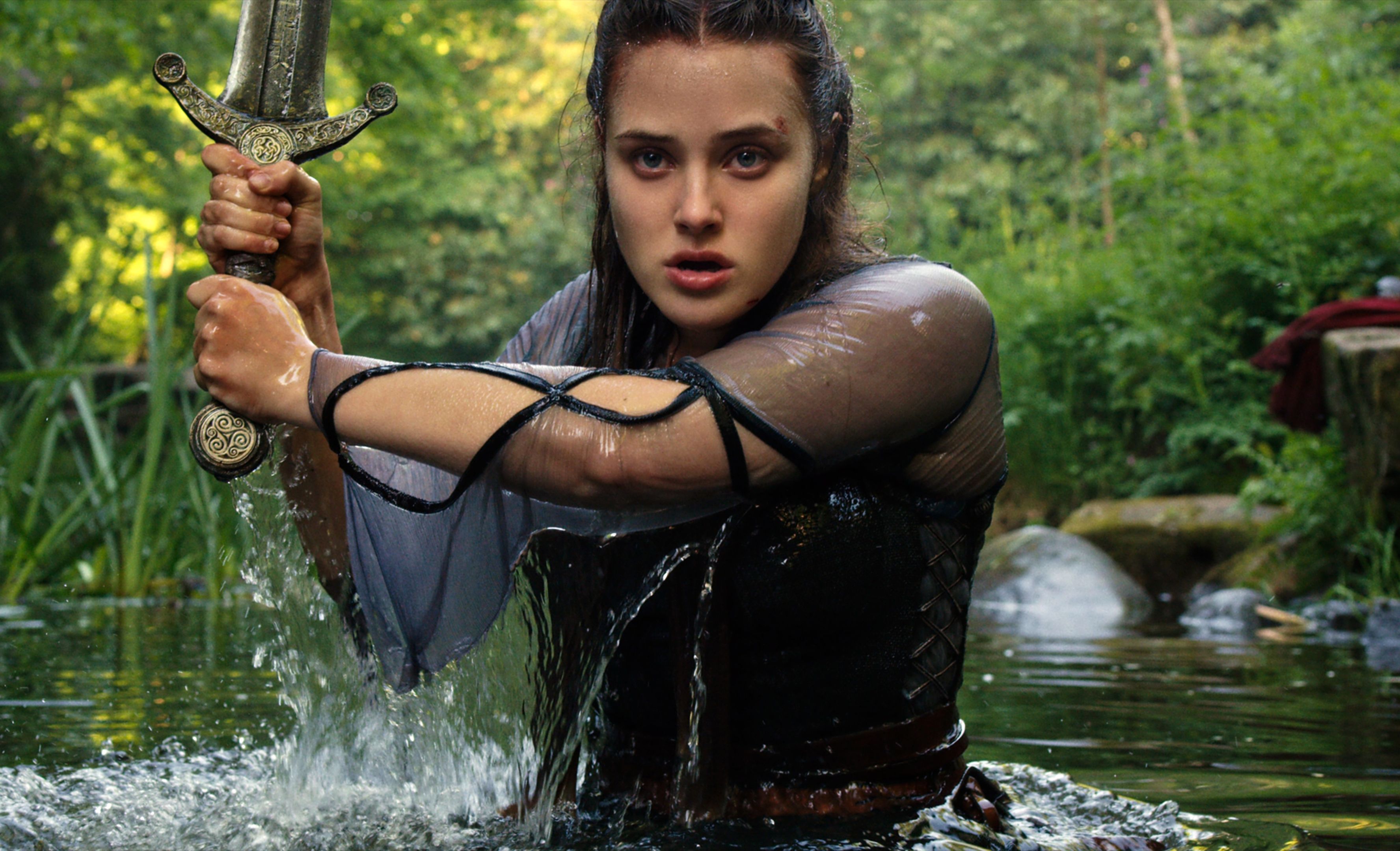 4K Katherine Langford Wallpapers