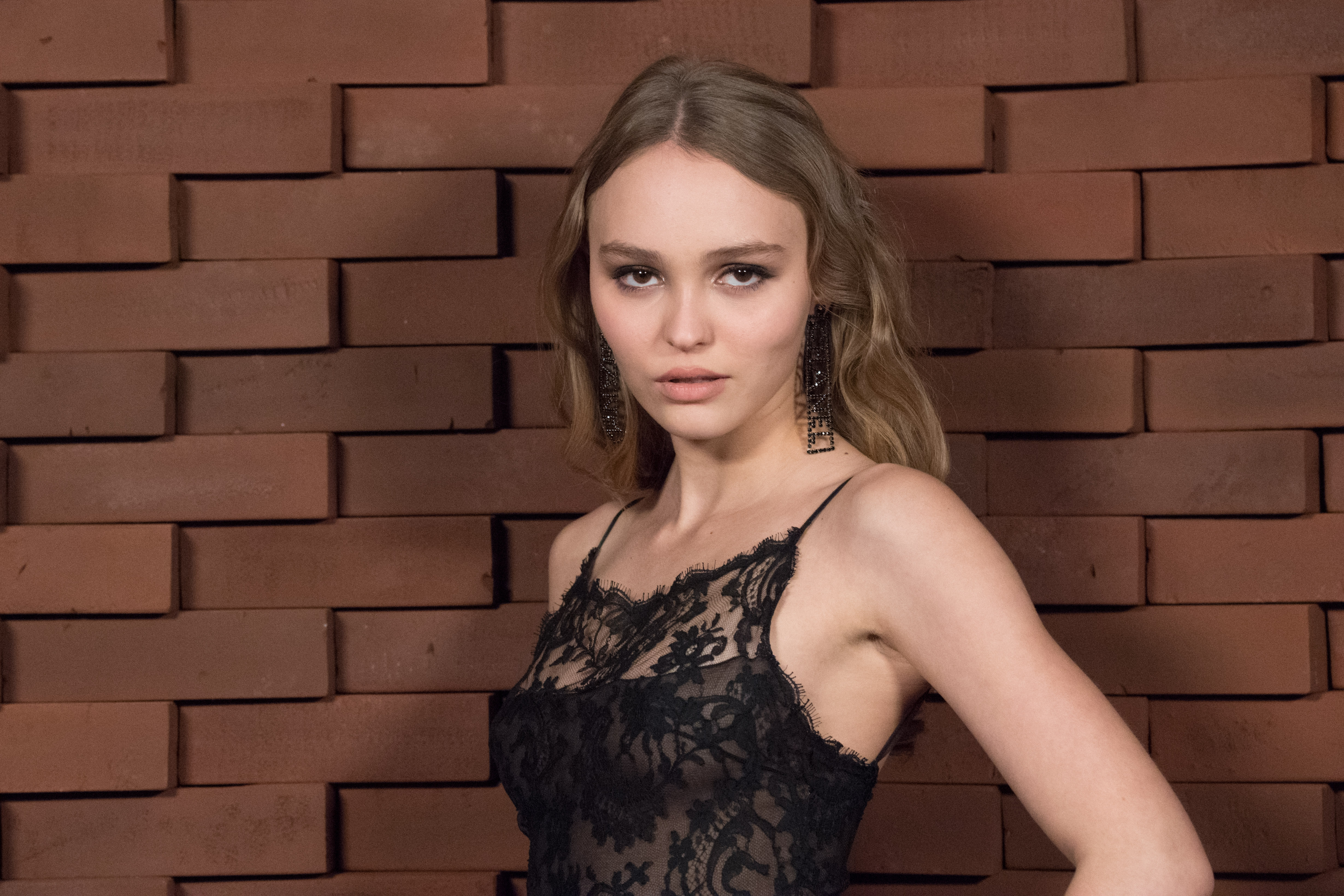 5K Lilly Rose Depp Wallpapers