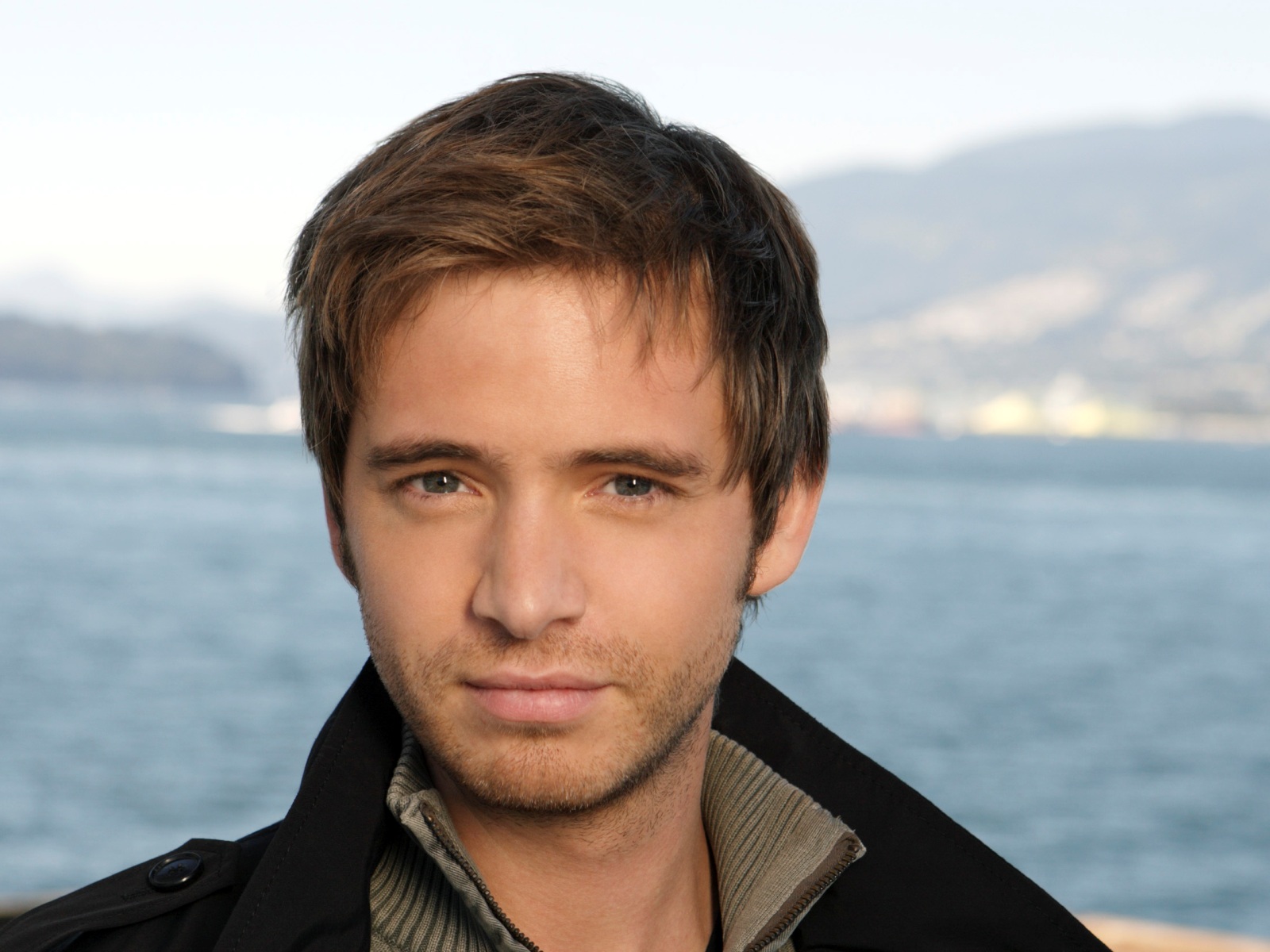 Aaron Stanford Wallpapers