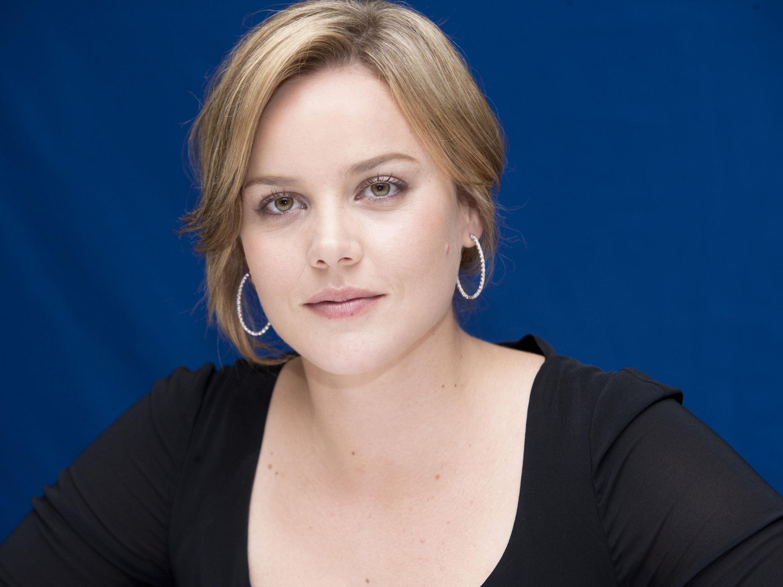 Abbie Cornish Wallpapers