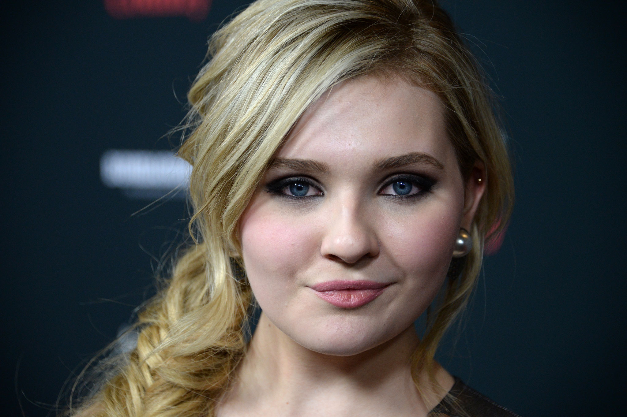 Abigail Breslin Wallpapers