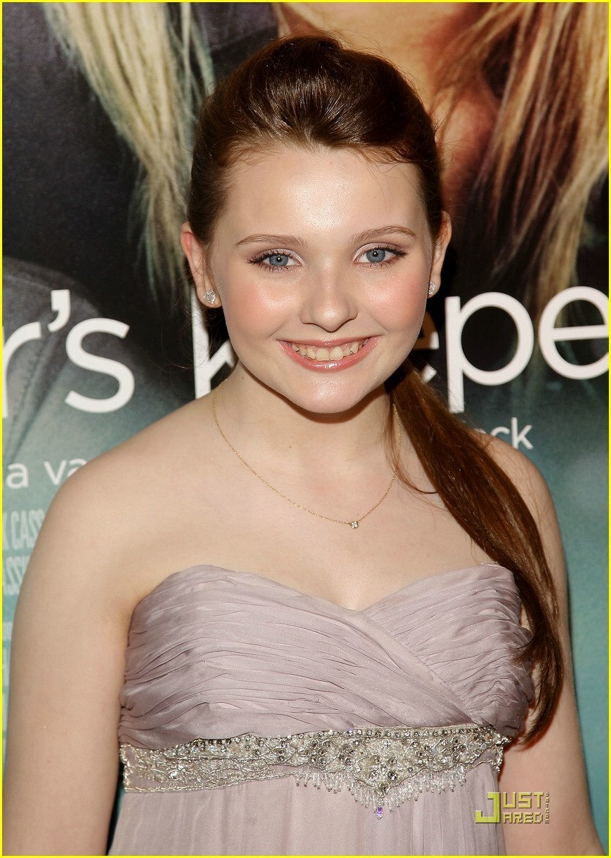 Abigail Breslin Wallpapers