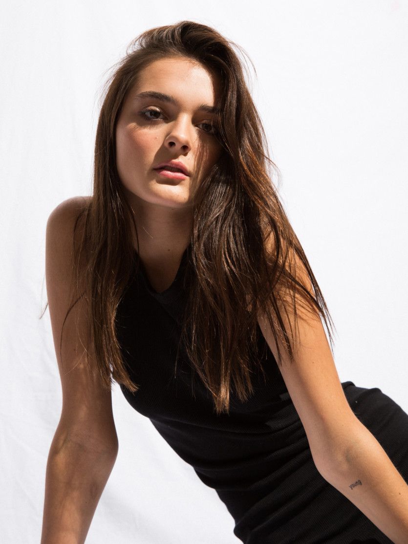 Actress Charlotte Lawrence 2020 Wallpapers