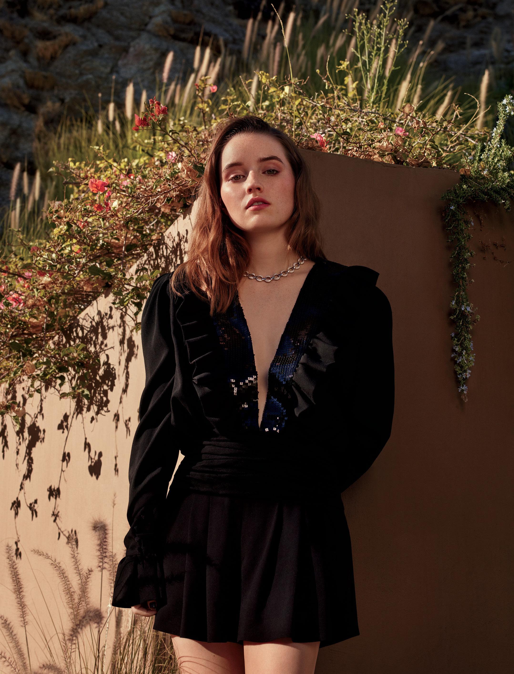 Actress Kaitlyn Dever 2020 Wallpapers