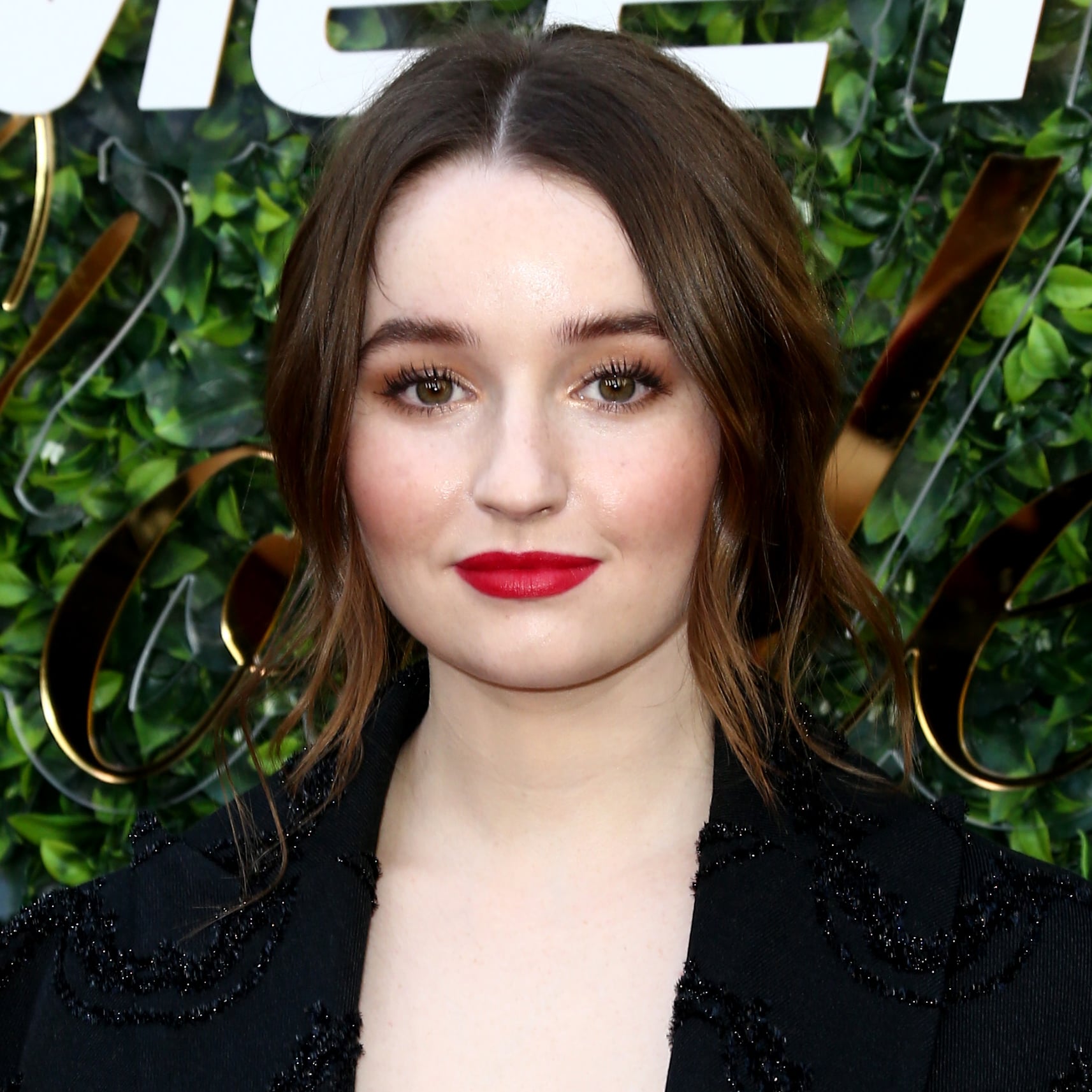 Actress Kaitlyn Dever 2020 Wallpapers