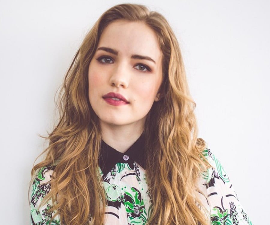 Actress Willa Fitzgerald 2019 Wallpapers