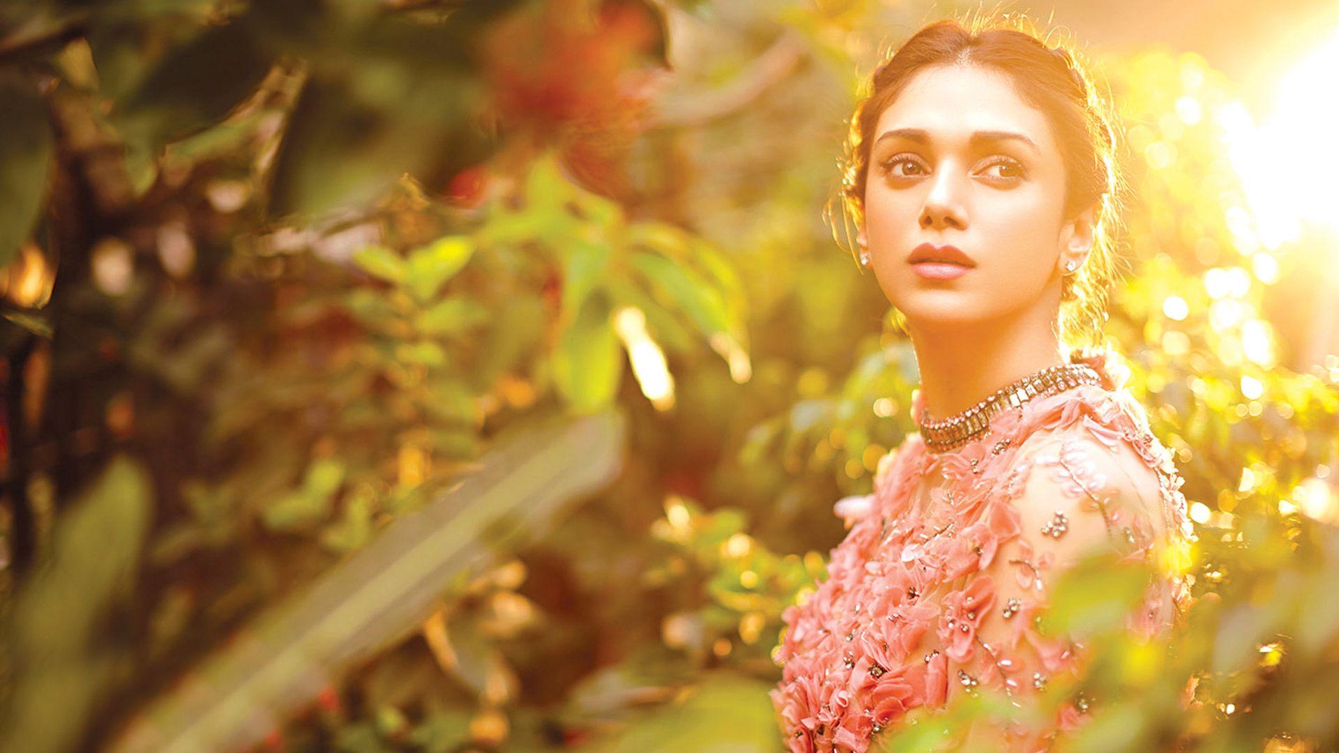 Aditi Rao Hydari Wallpapers