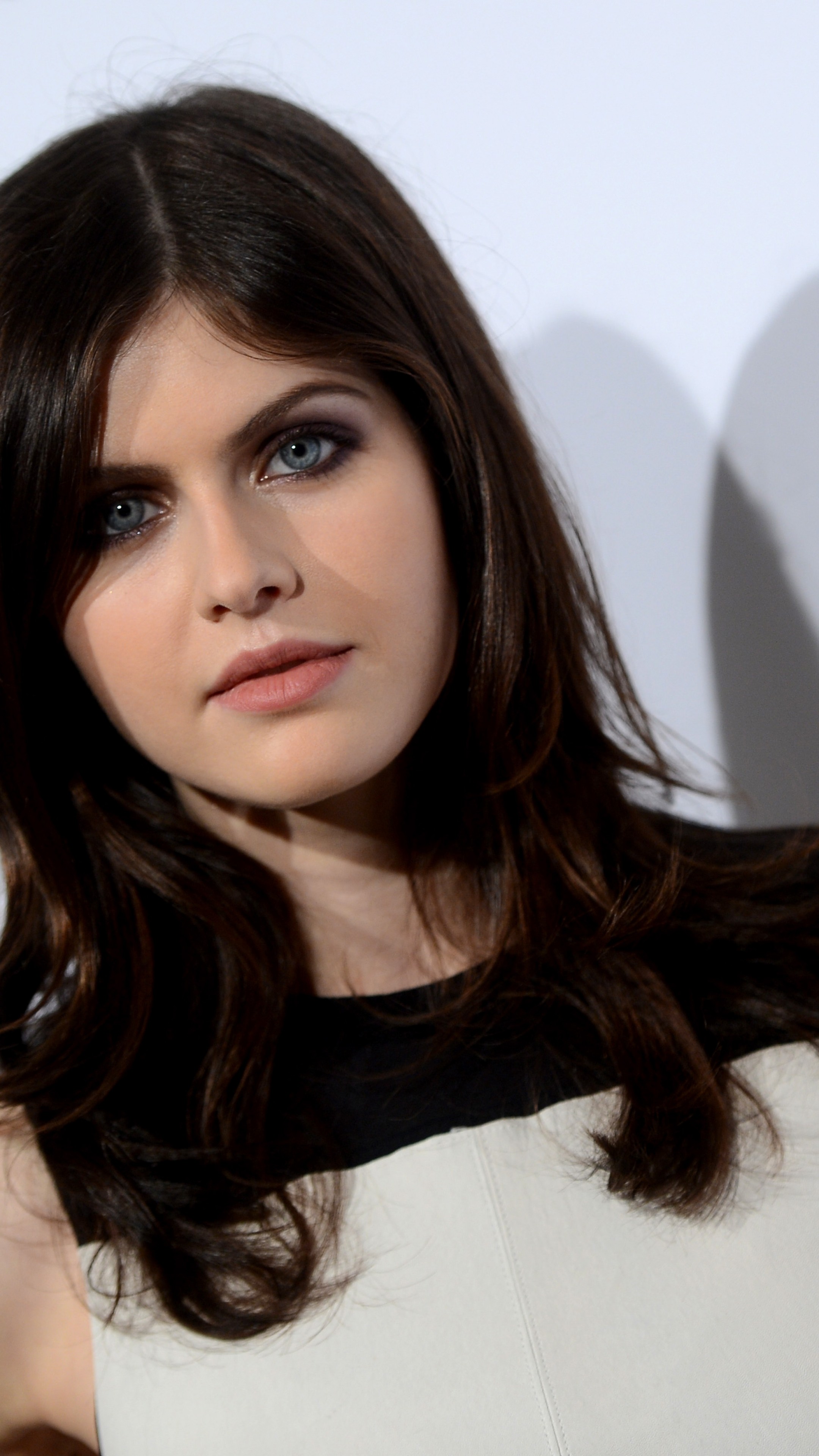 Alexandra Daddario Wallpapers