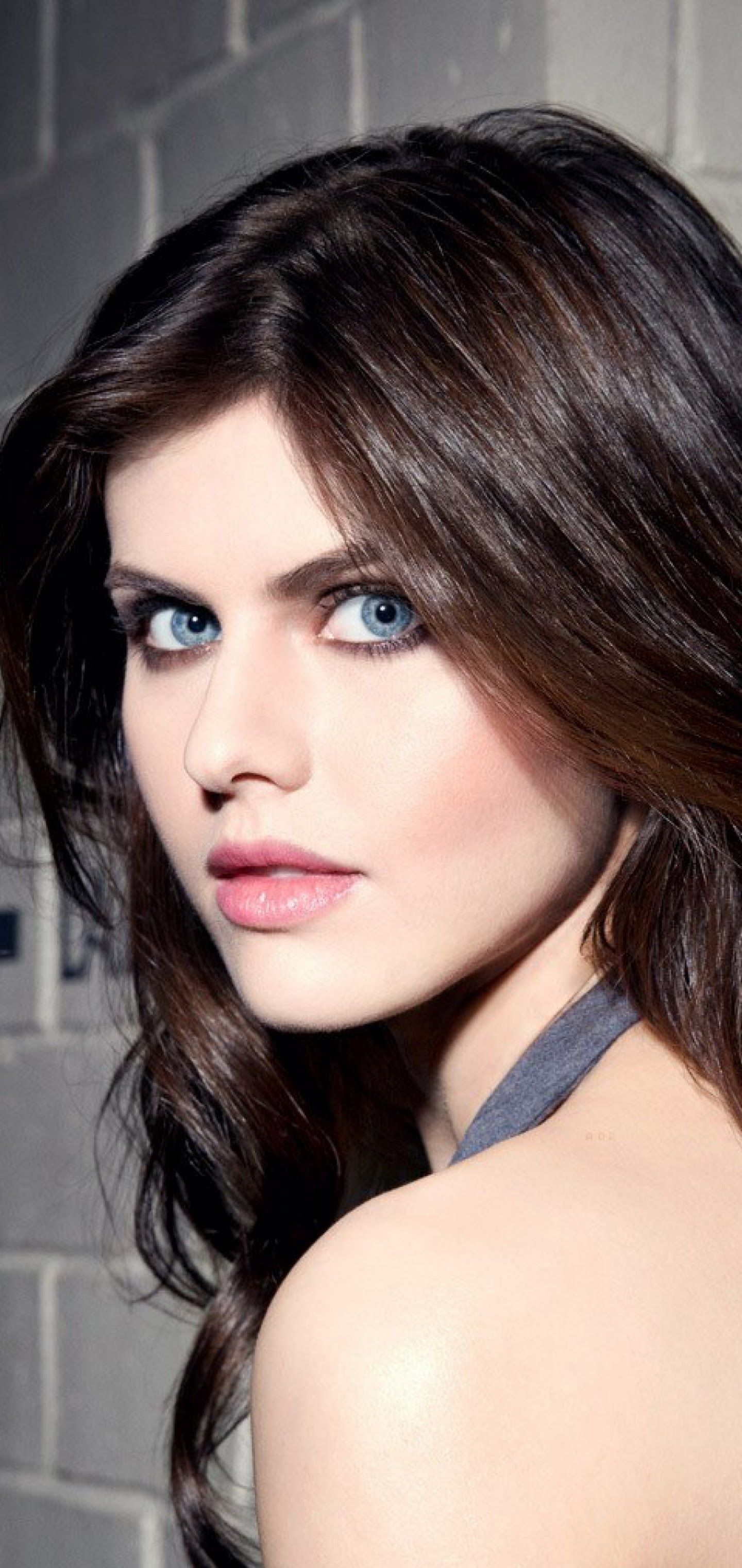 Alexandra Daddario Beautiful Eyes Wallpapers