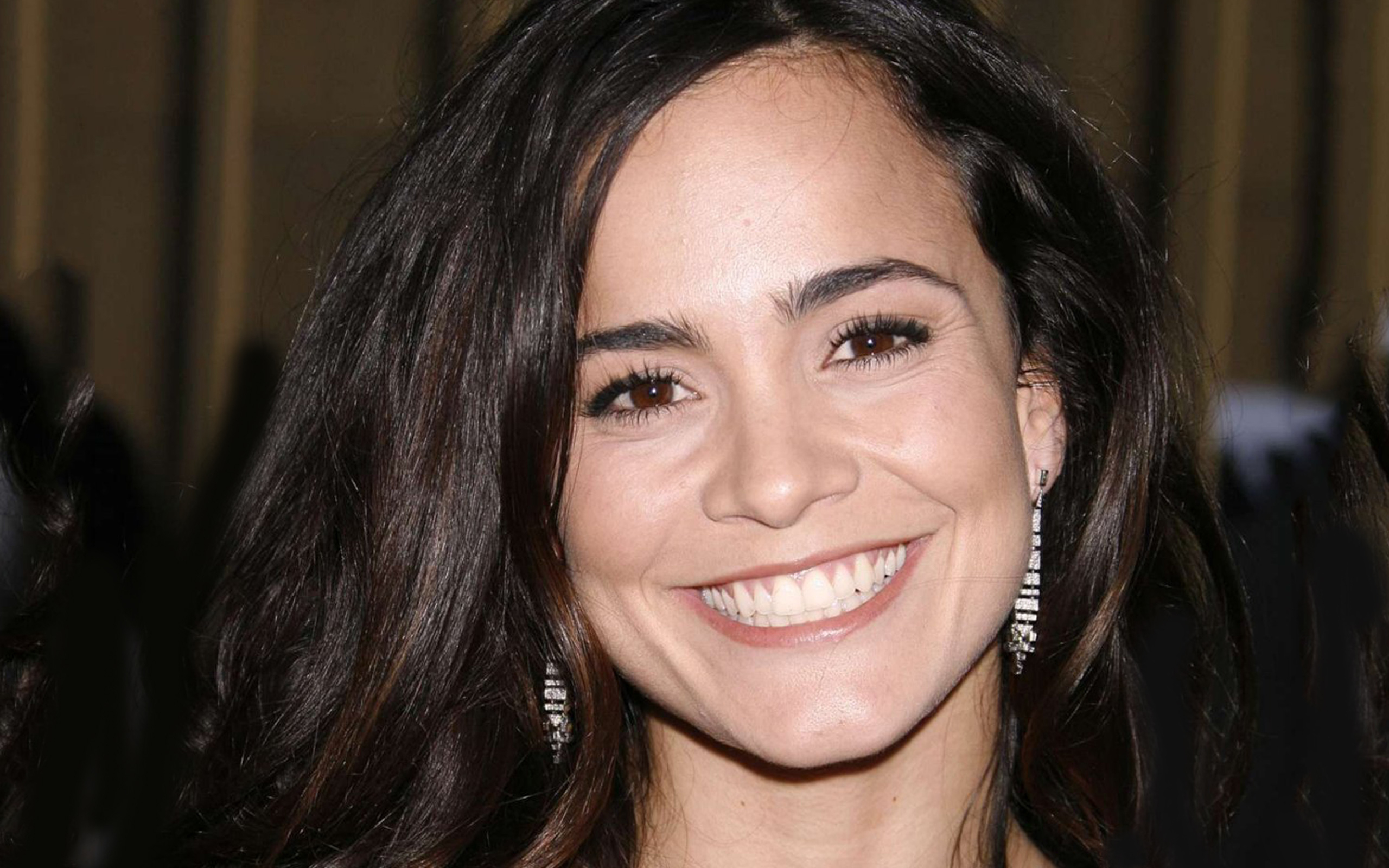 Alice Braga Wallpapers